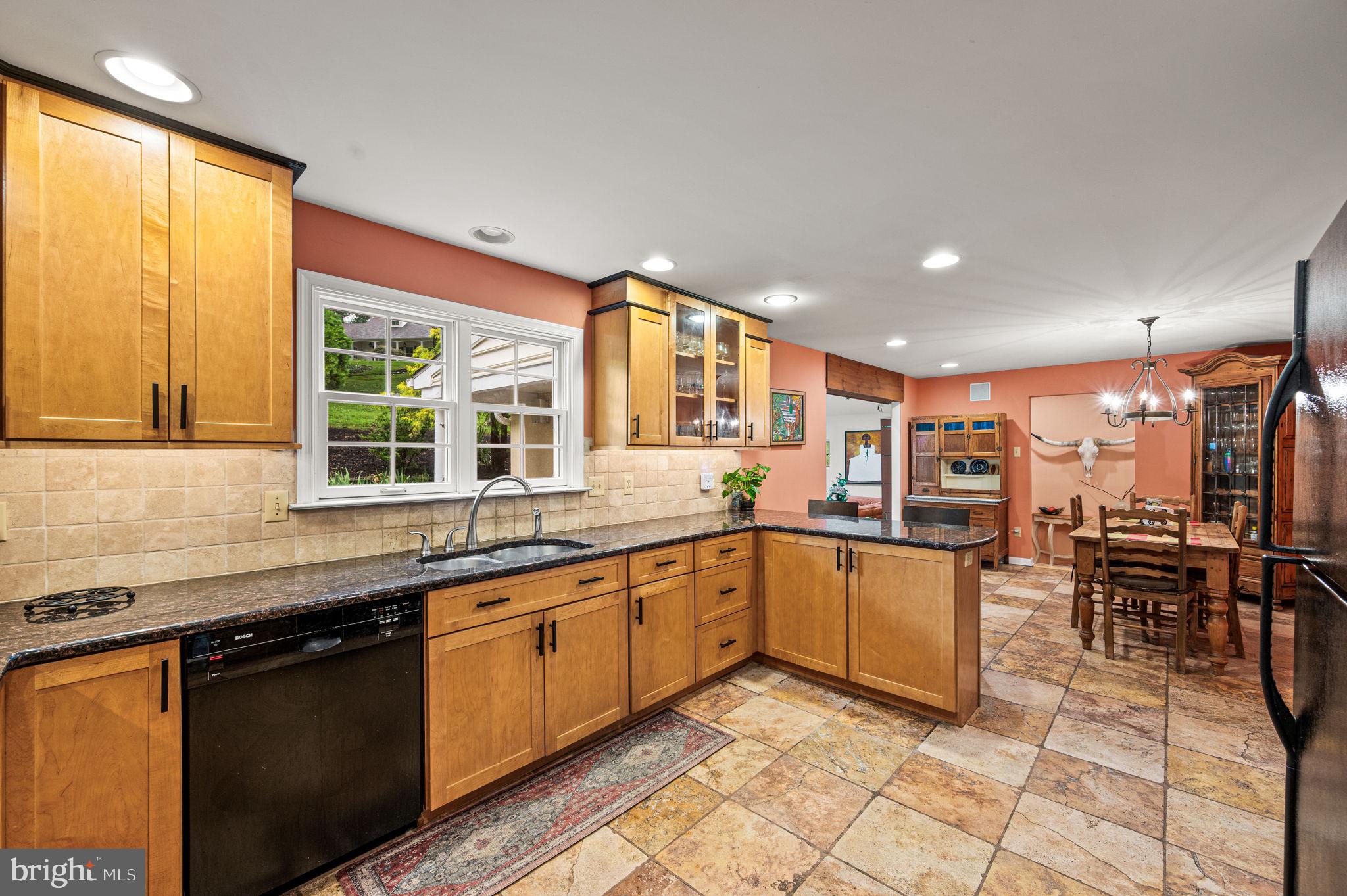 INDIAN HILL - Residential