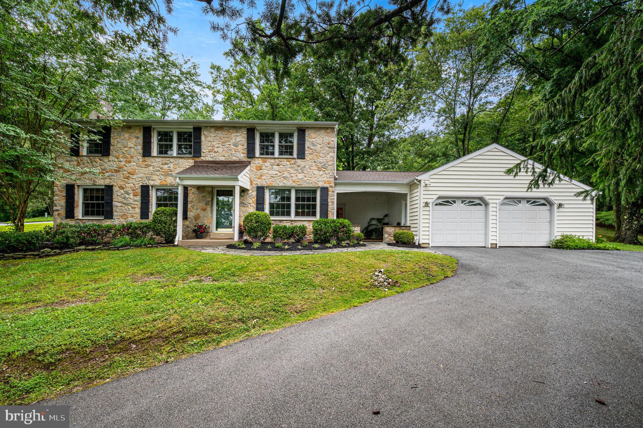INDIAN HILL - Residential