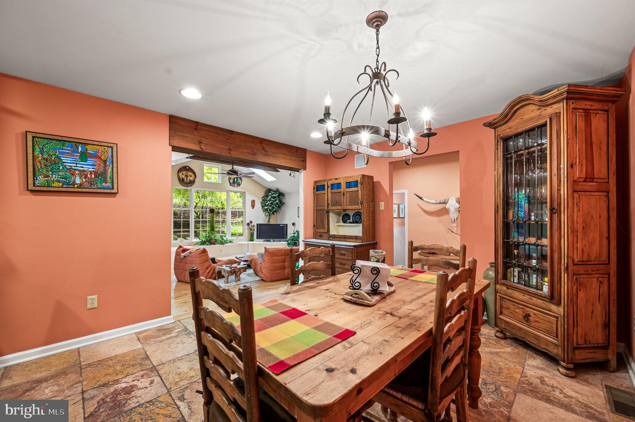 INDIAN HILL - Residential