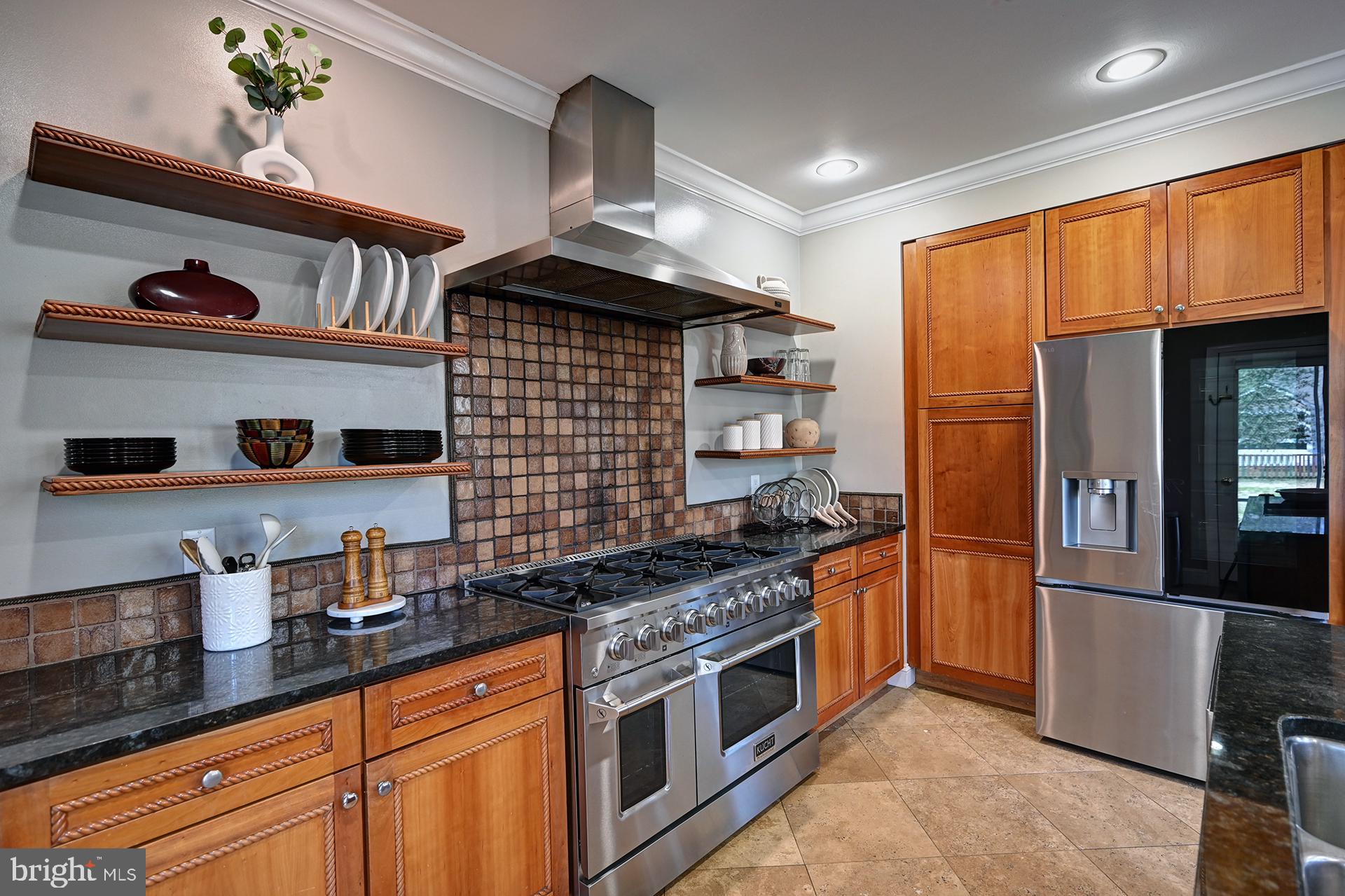 HICKORY WOODS - Residential