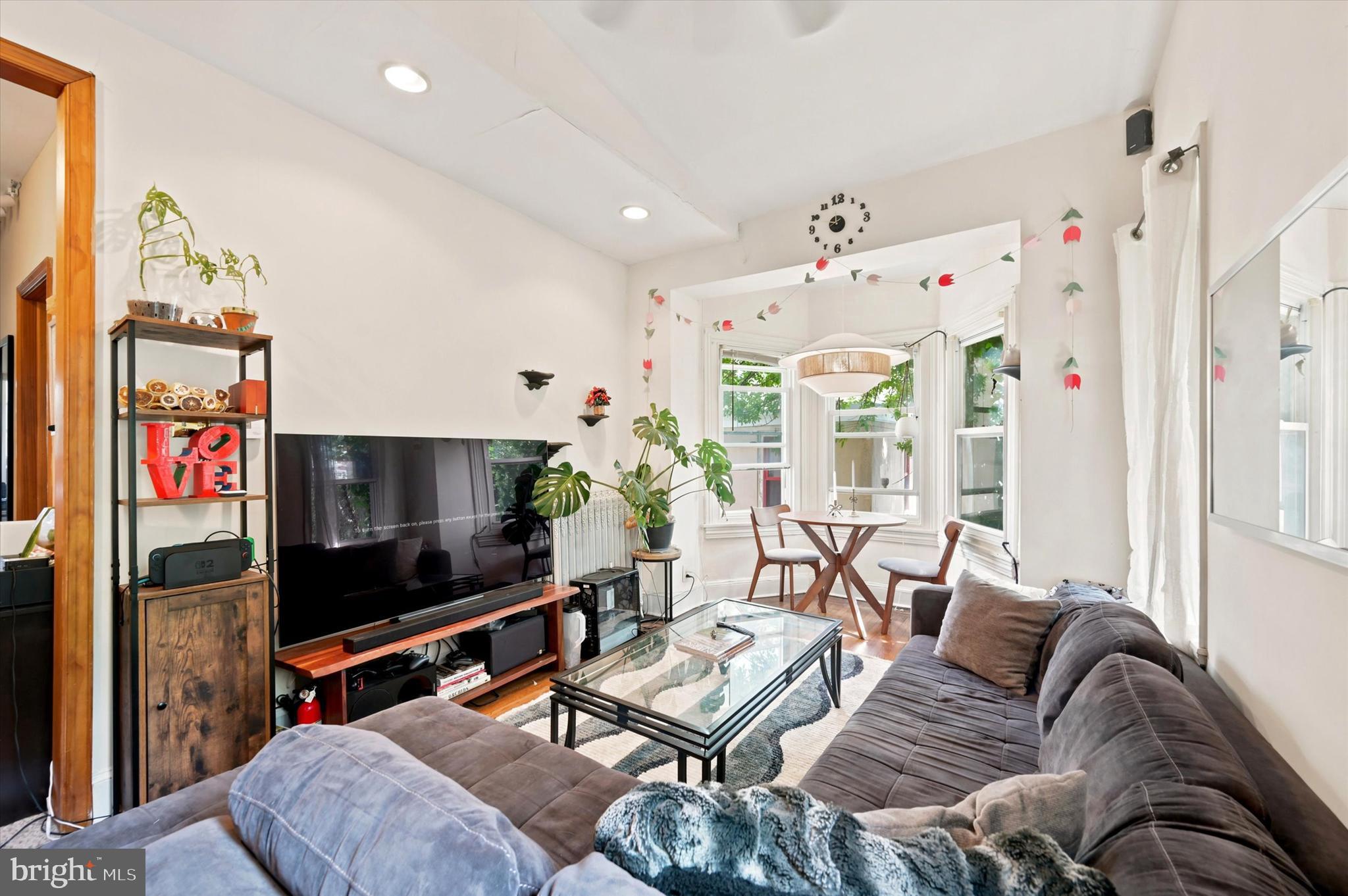 ROXBOROUGH - Residential Income