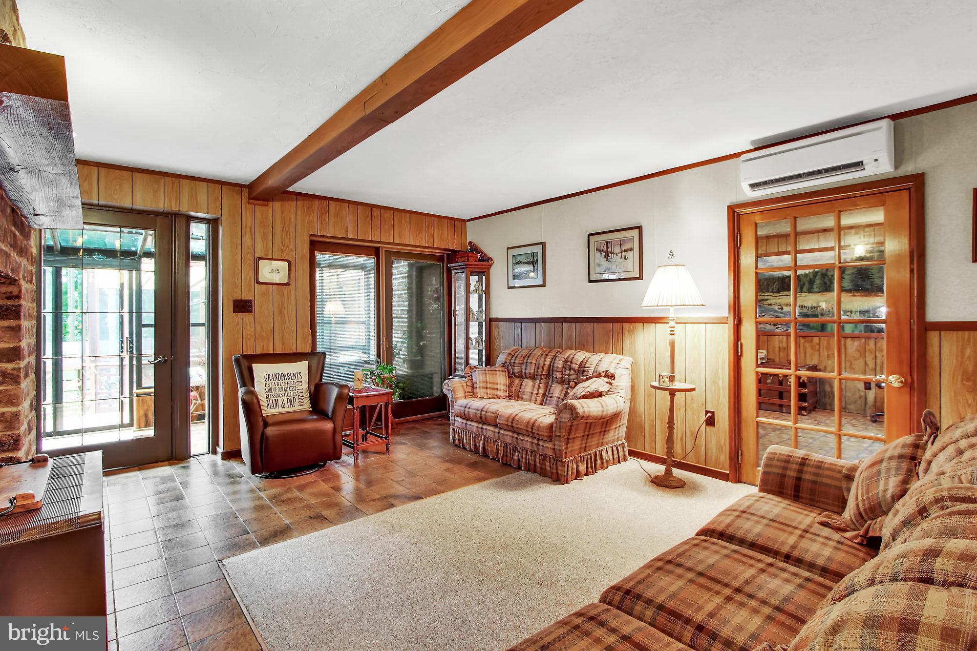 SPRINGETTSBURY TWP - Residential