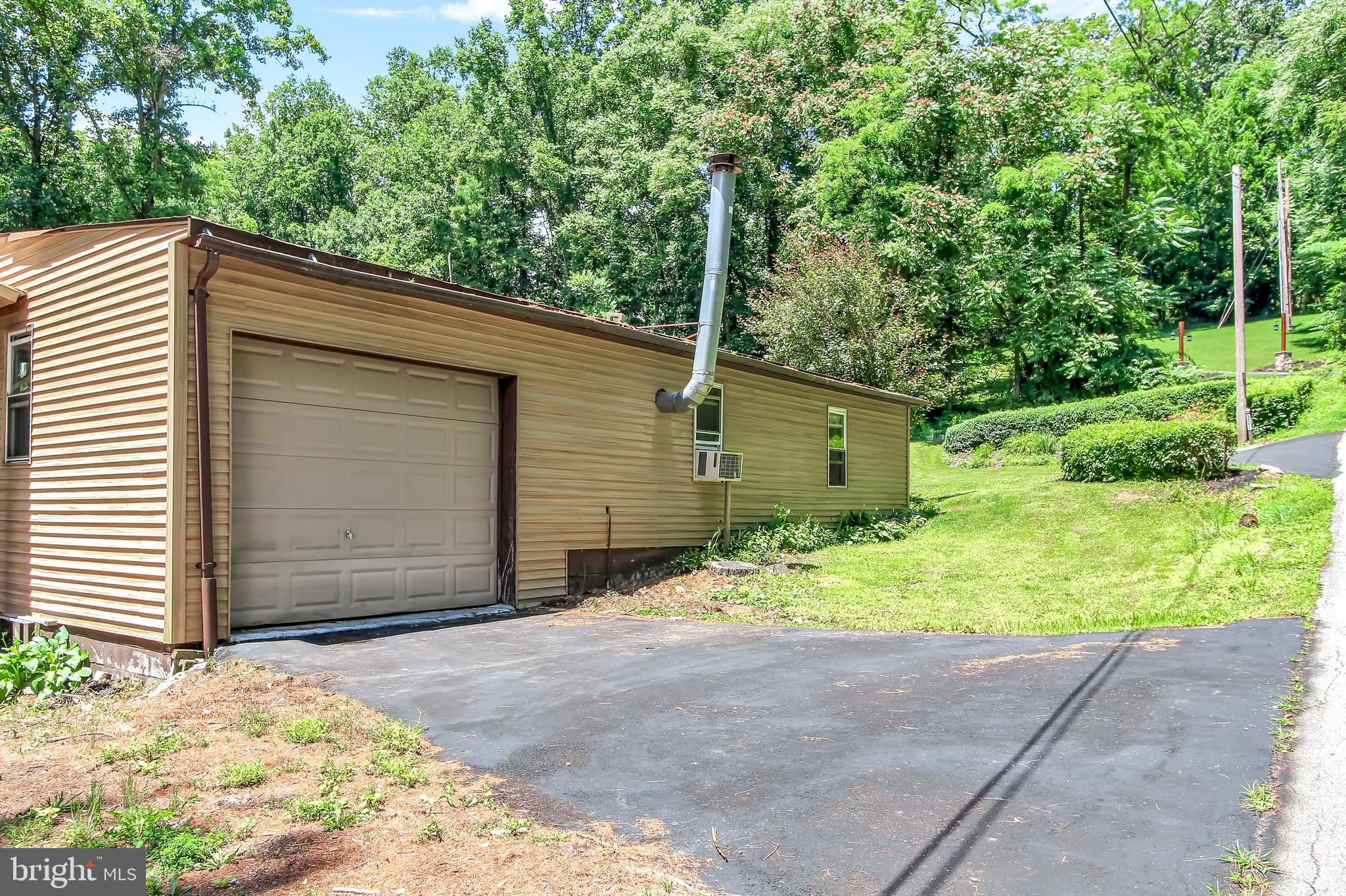 SPRINGETTSBURY TWP - Residential
