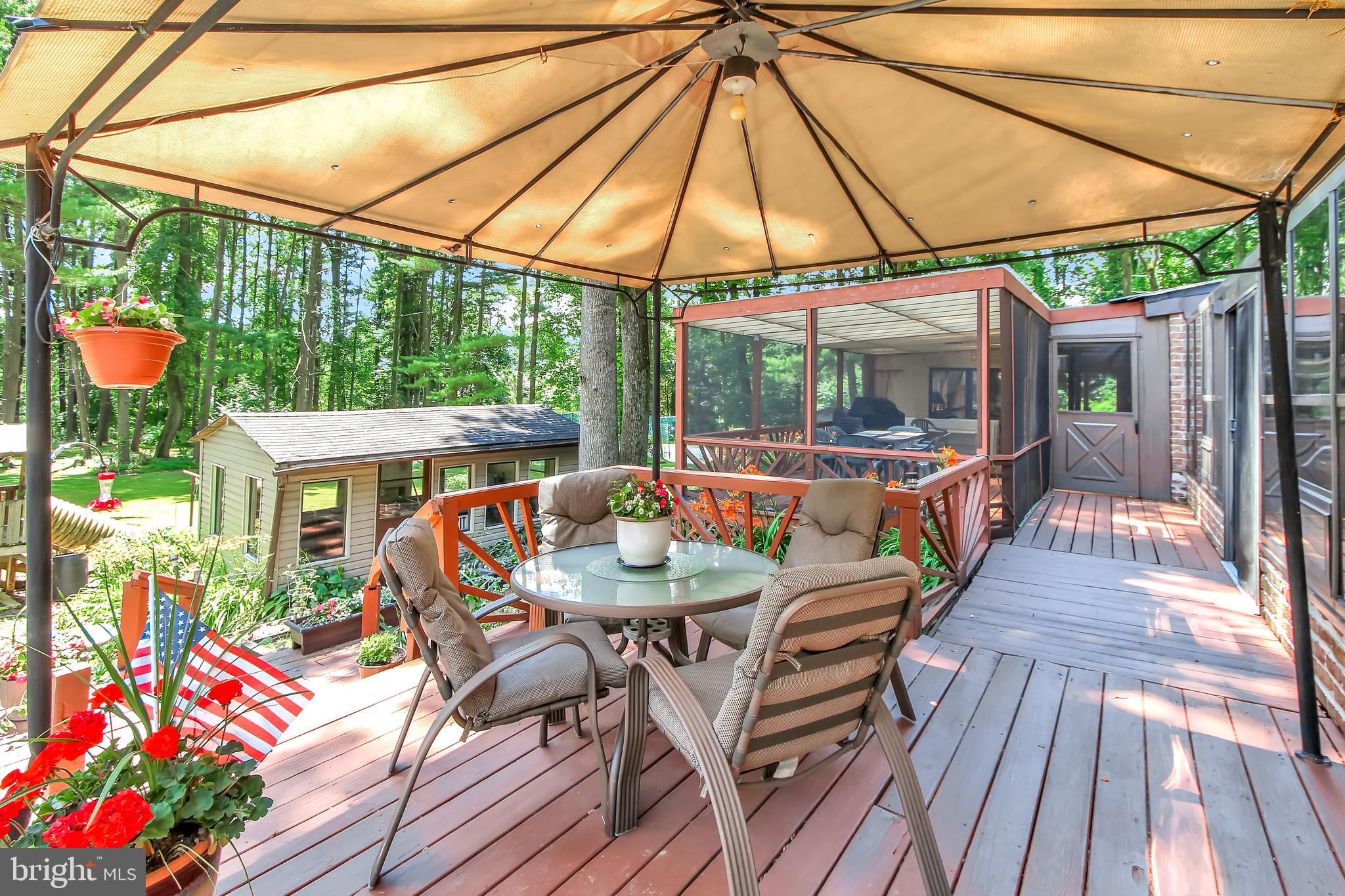 SPRINGETTSBURY TWP - Residential