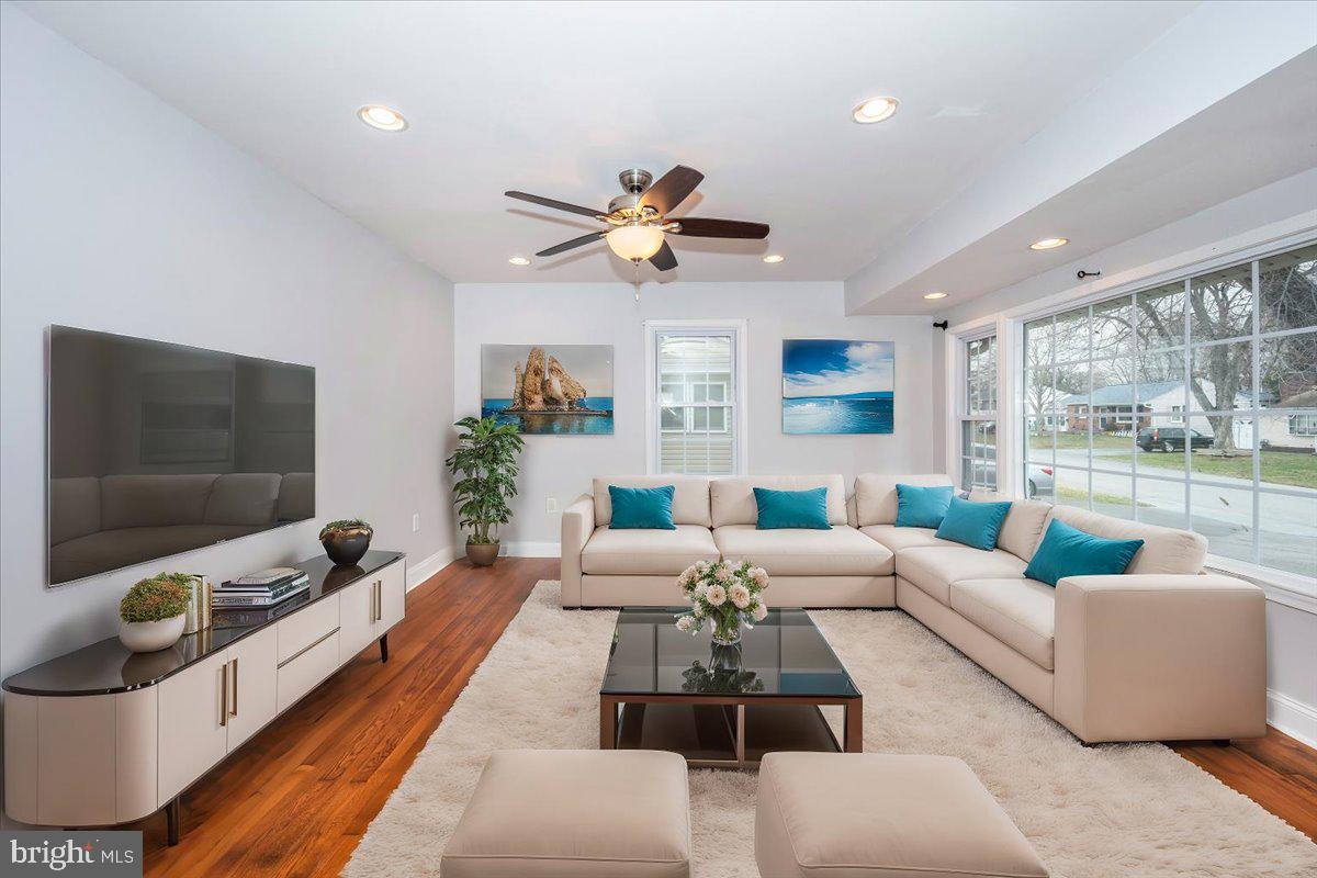 GREENBERRY HILLS - Residential