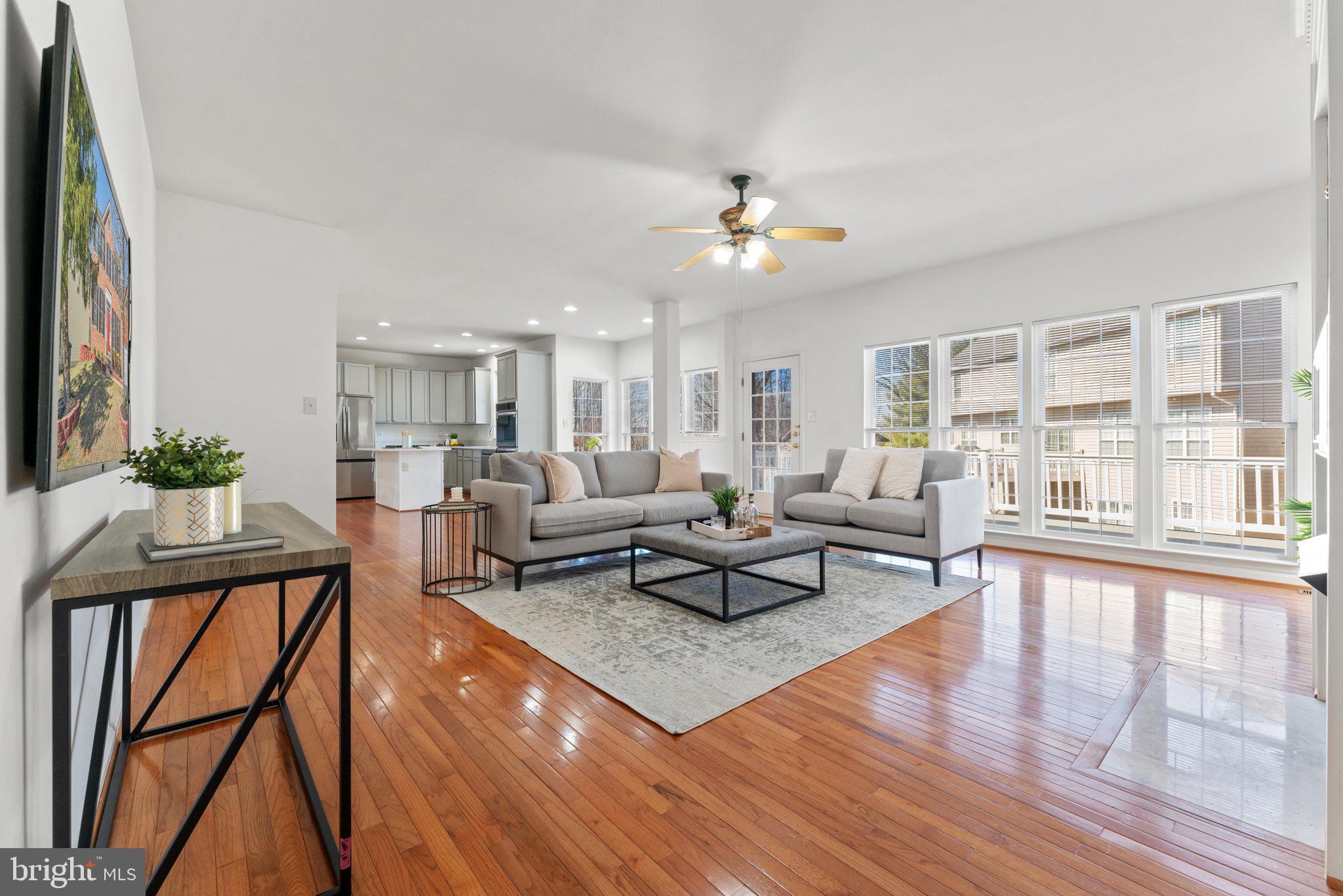 COMPTON VILLAGE - Residential