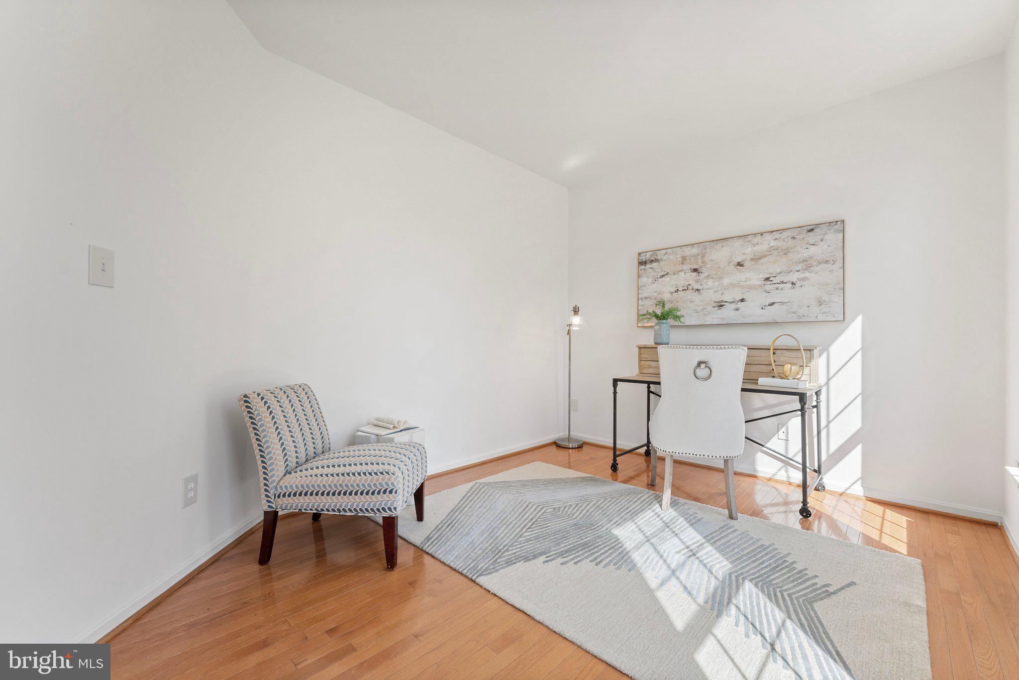 COMPTON VILLAGE - Residential
