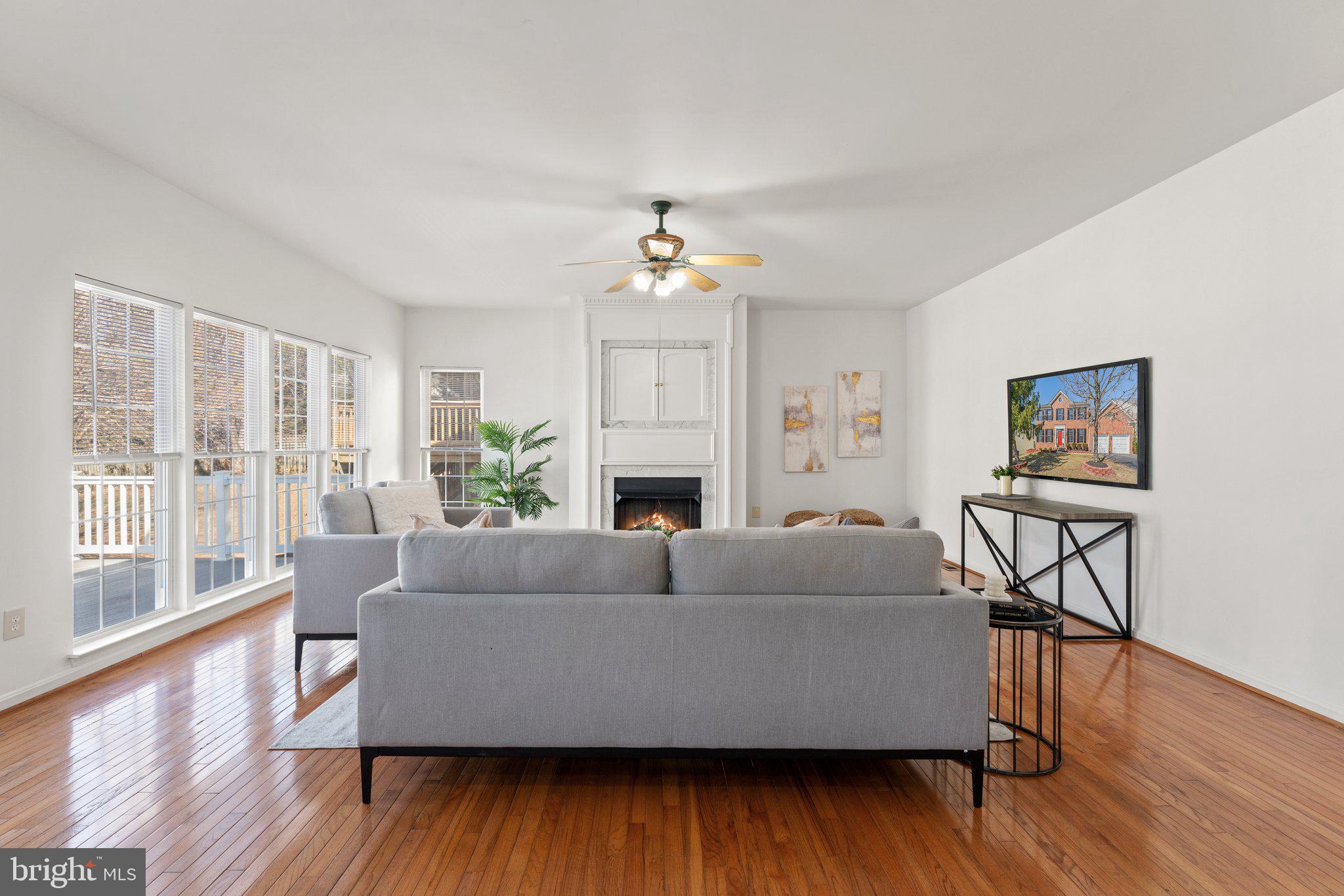 COMPTON VILLAGE - Residential