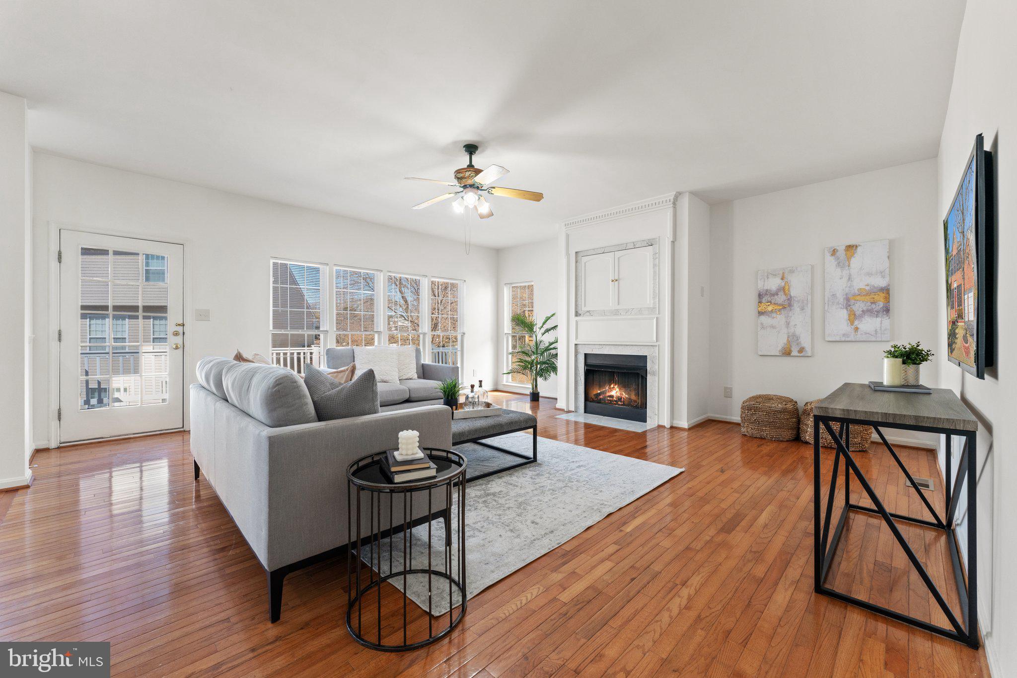 COMPTON VILLAGE - Residential