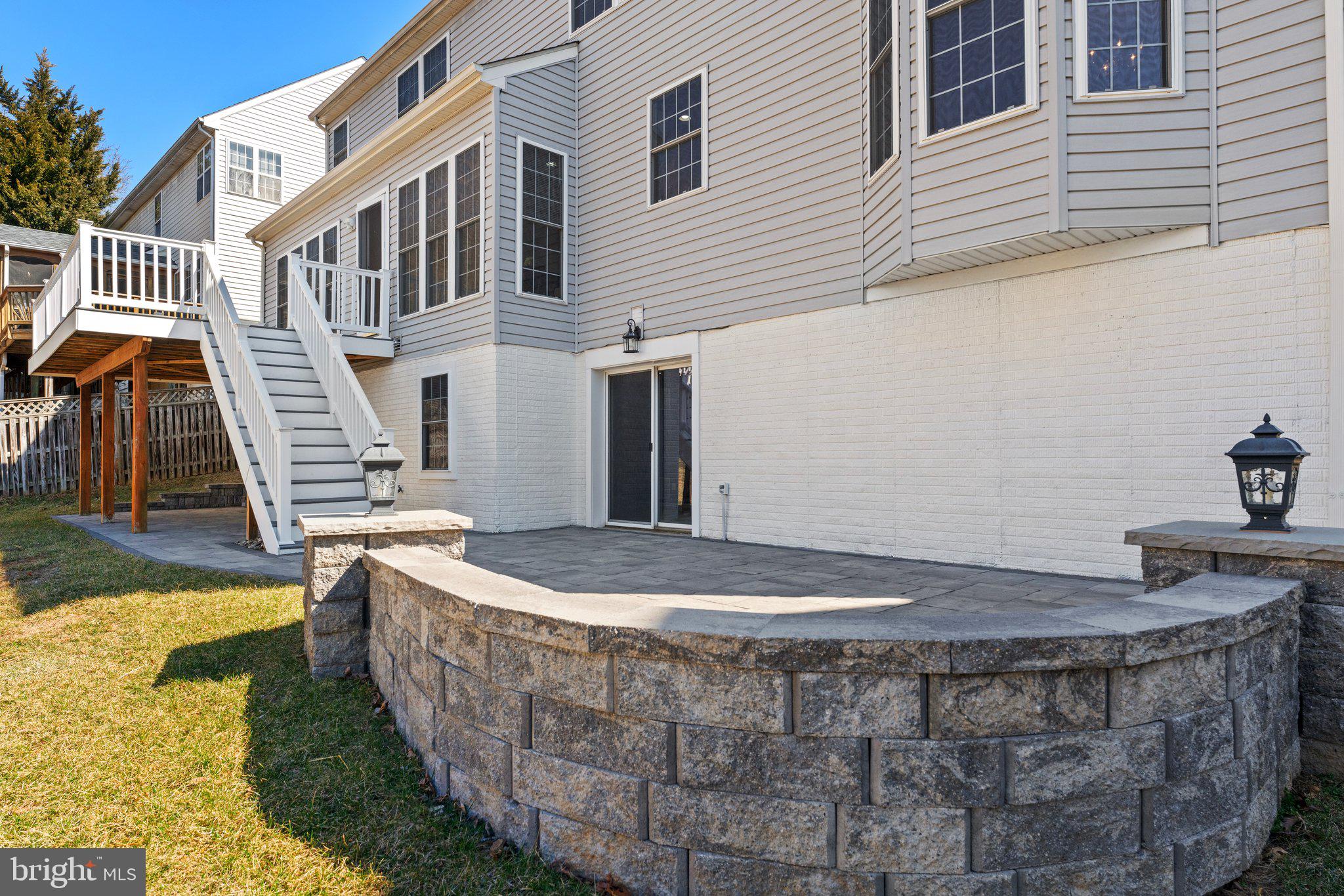 COMPTON VILLAGE - Residential