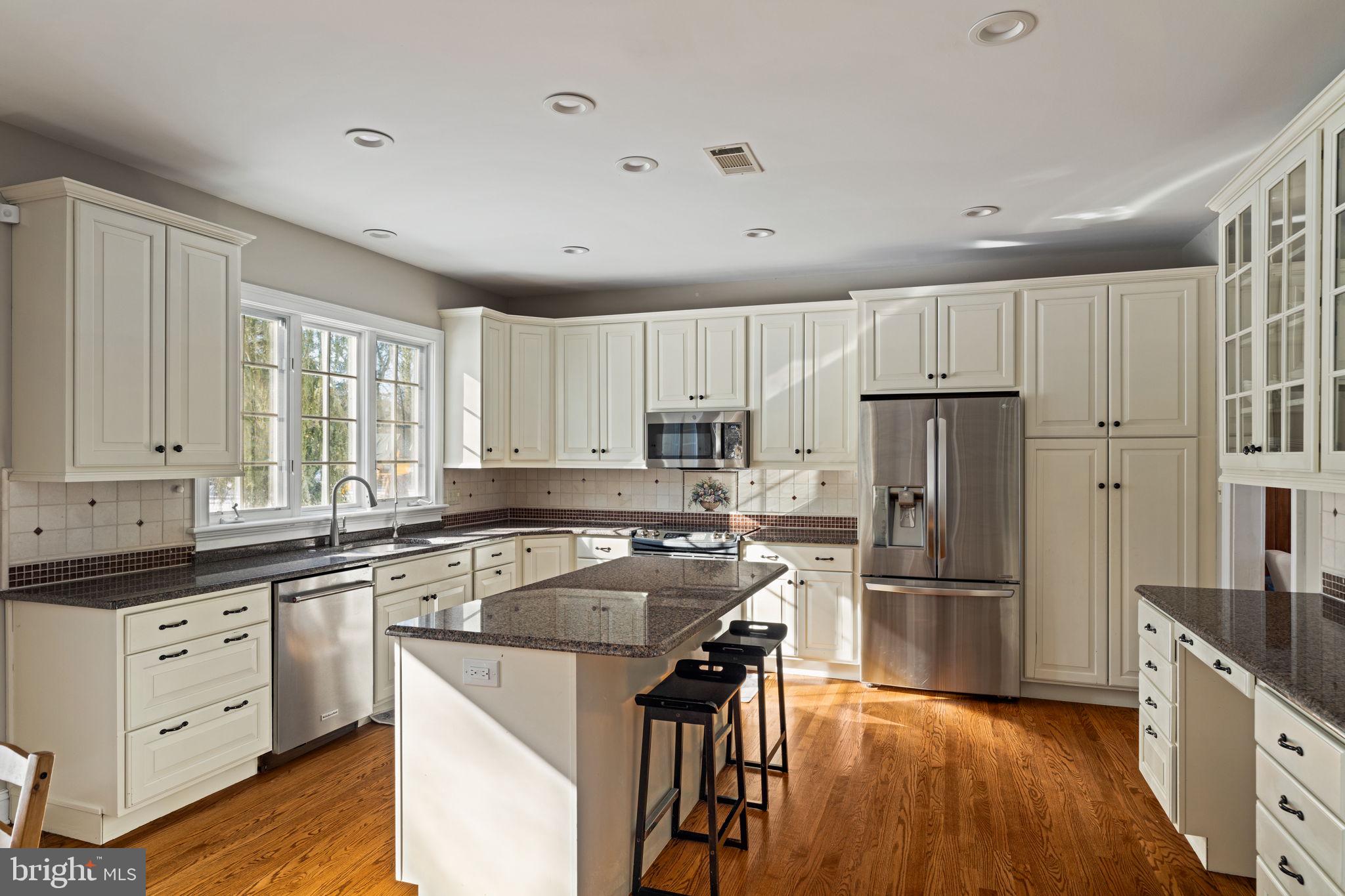 VALLEY VIEW ESTS - Residential