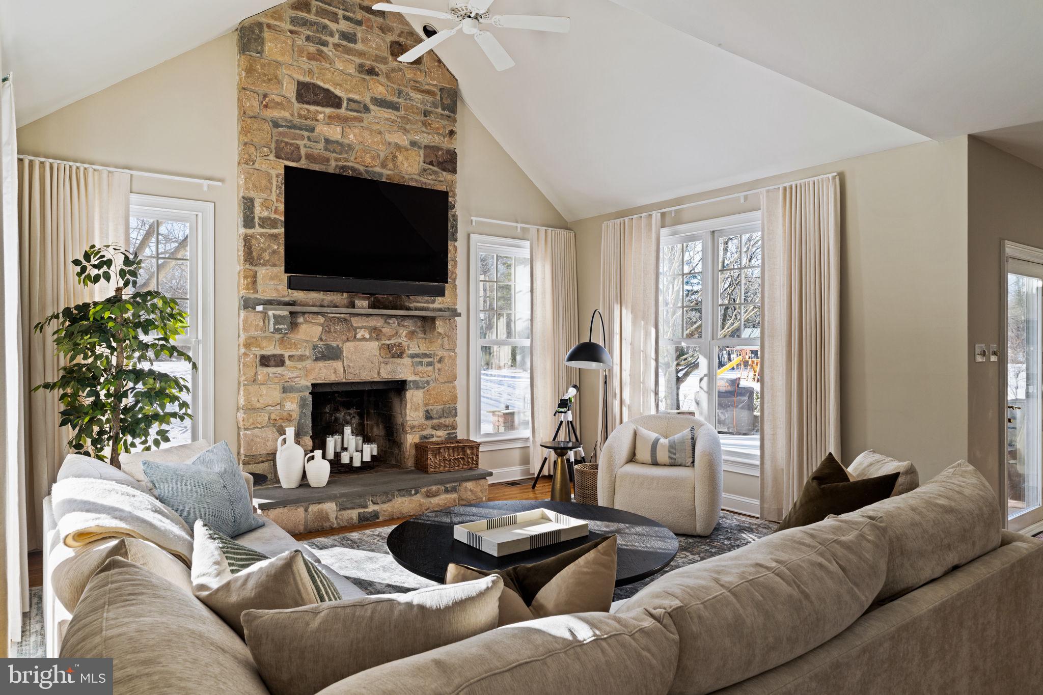 VALLEY VIEW ESTS - Residential