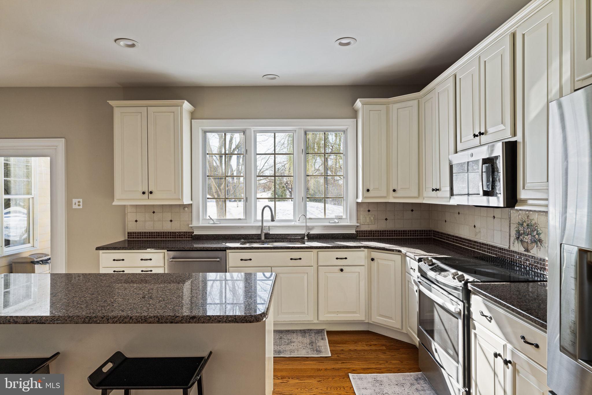 VALLEY VIEW ESTS - Residential