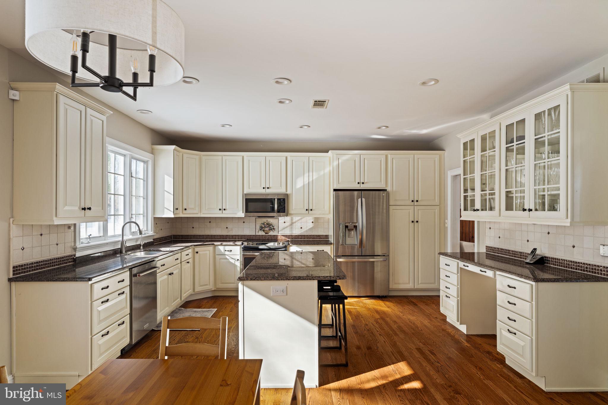 VALLEY VIEW ESTS - Residential