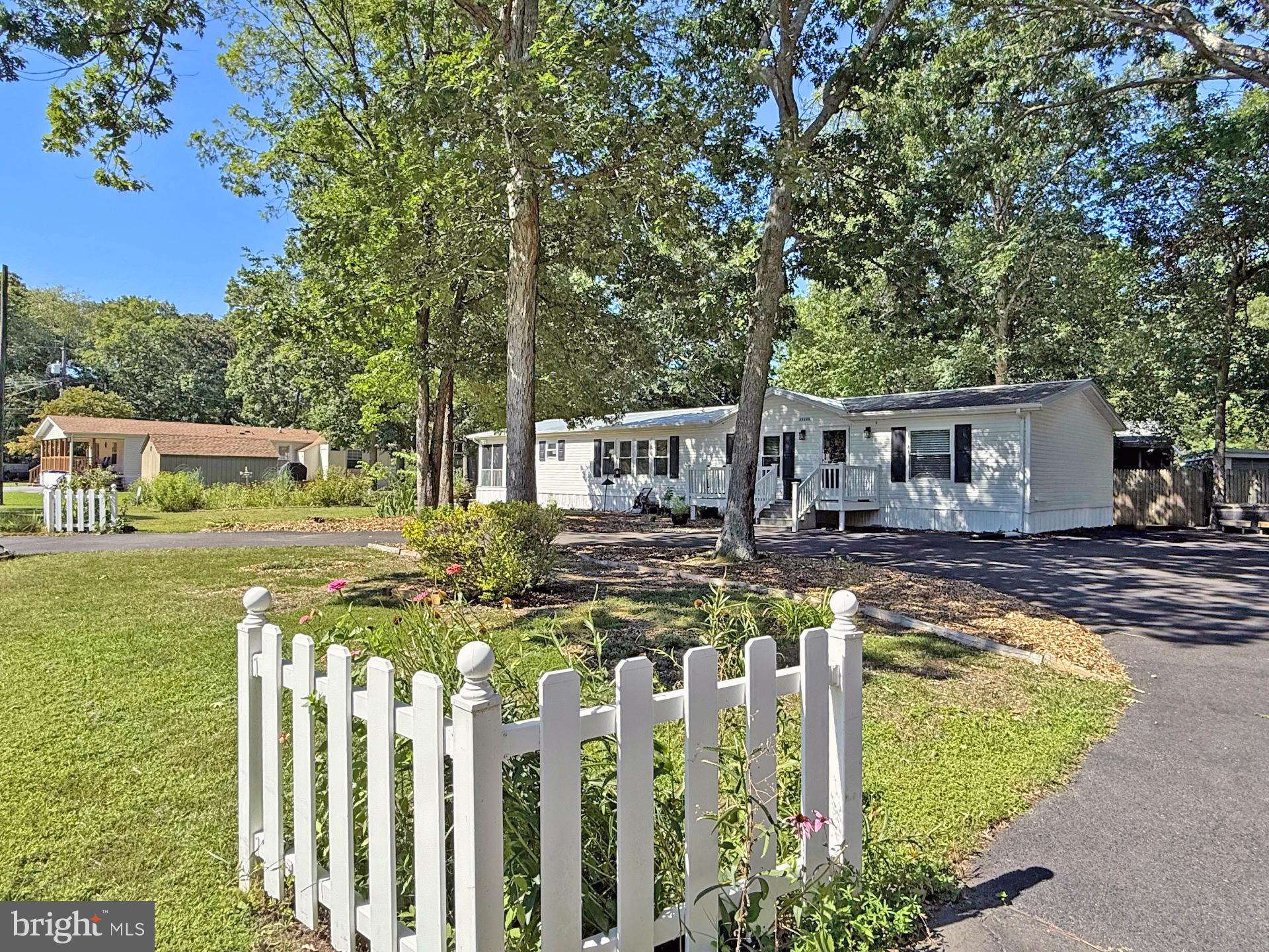 SHADYDELL PARK - Residential