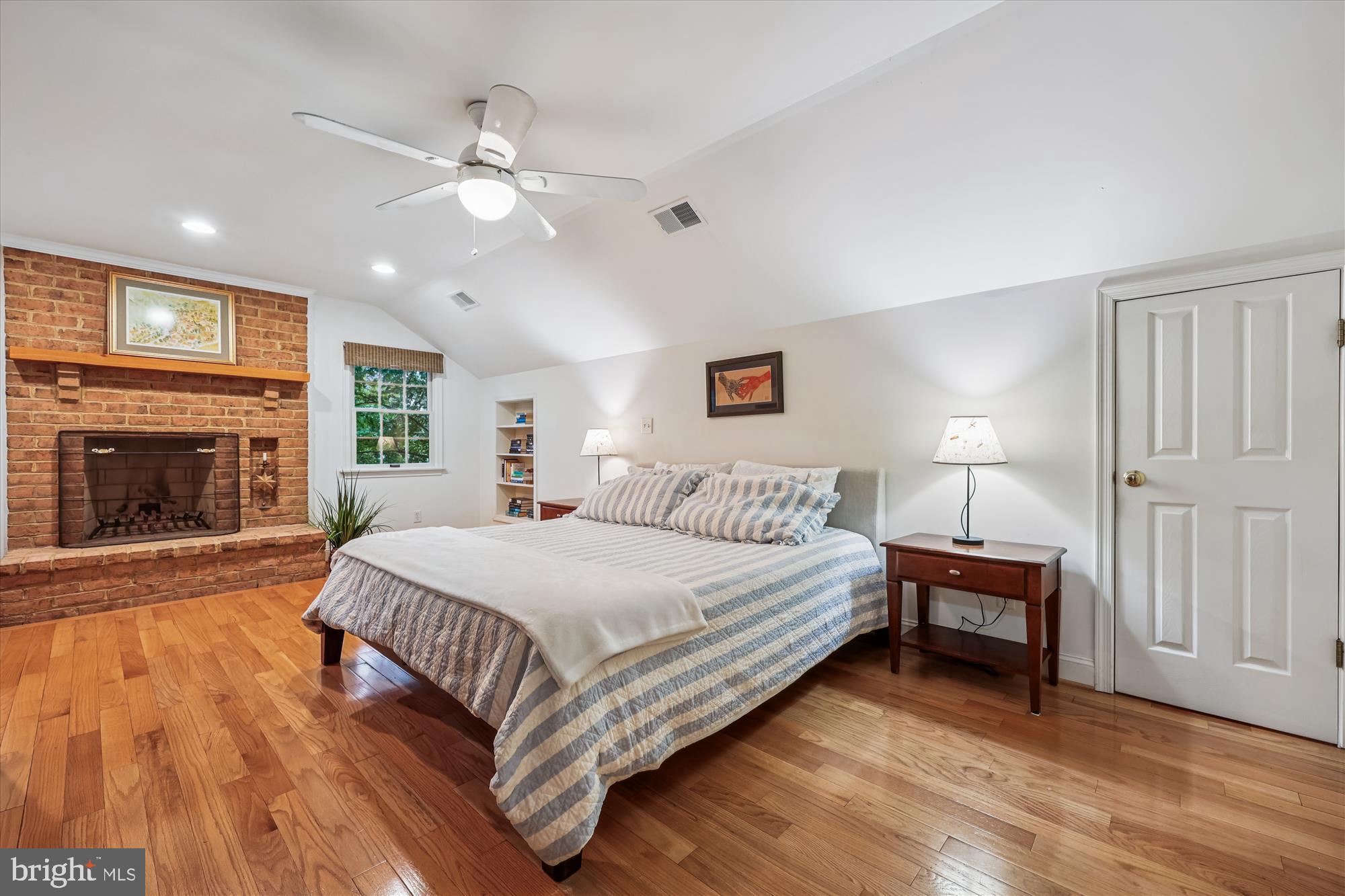 WOODBURN - Residential