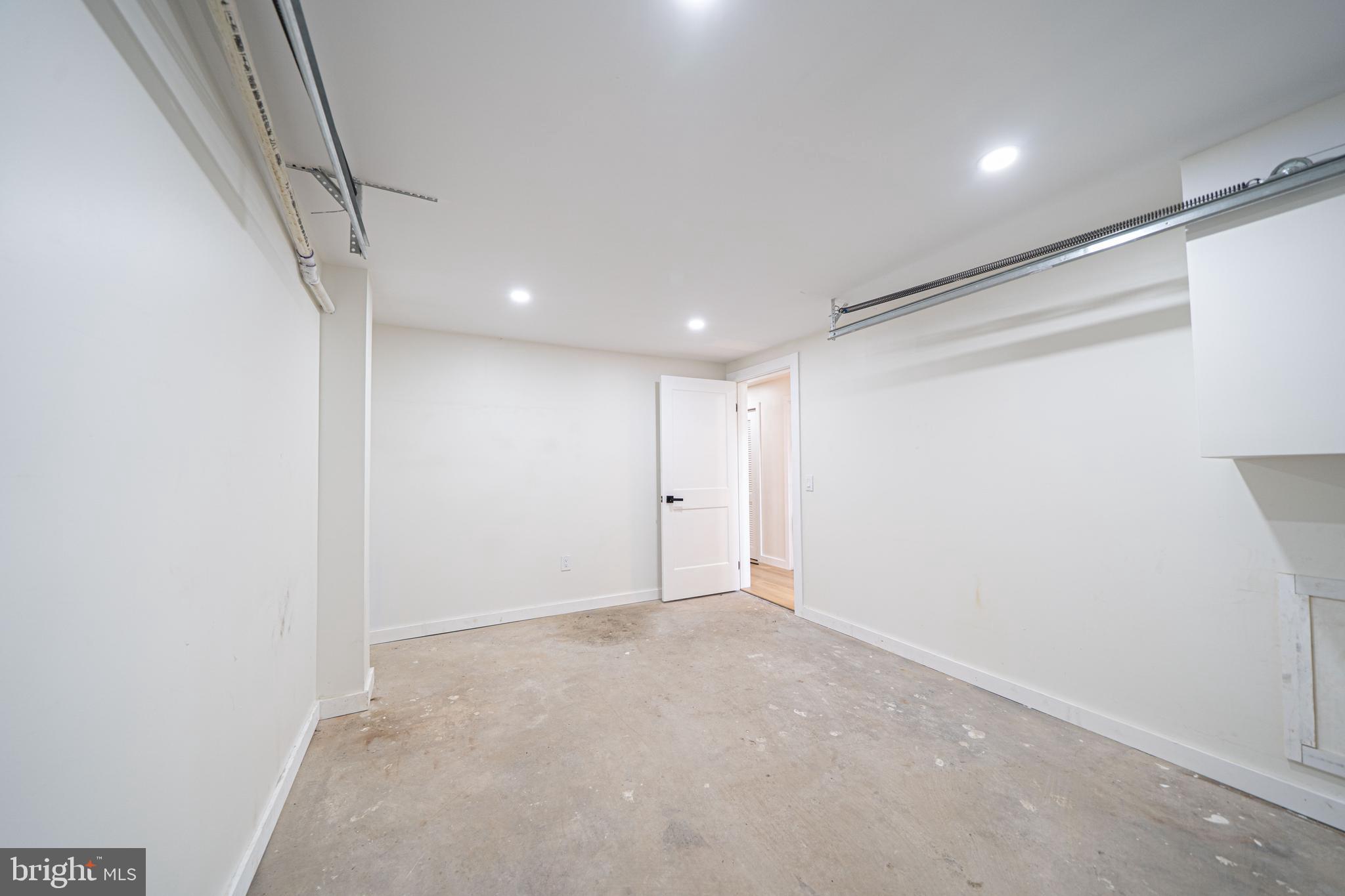 MILLBROOK - Residential
