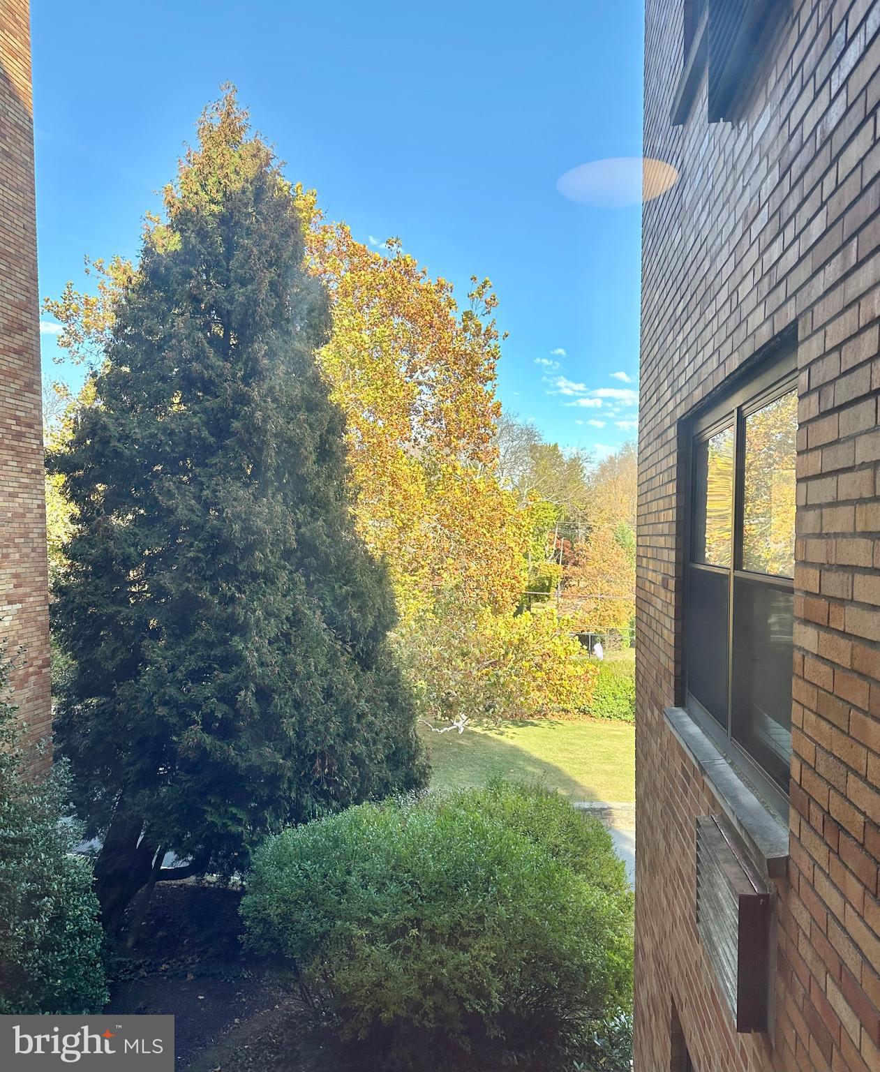 LATCHS LANE - Residential