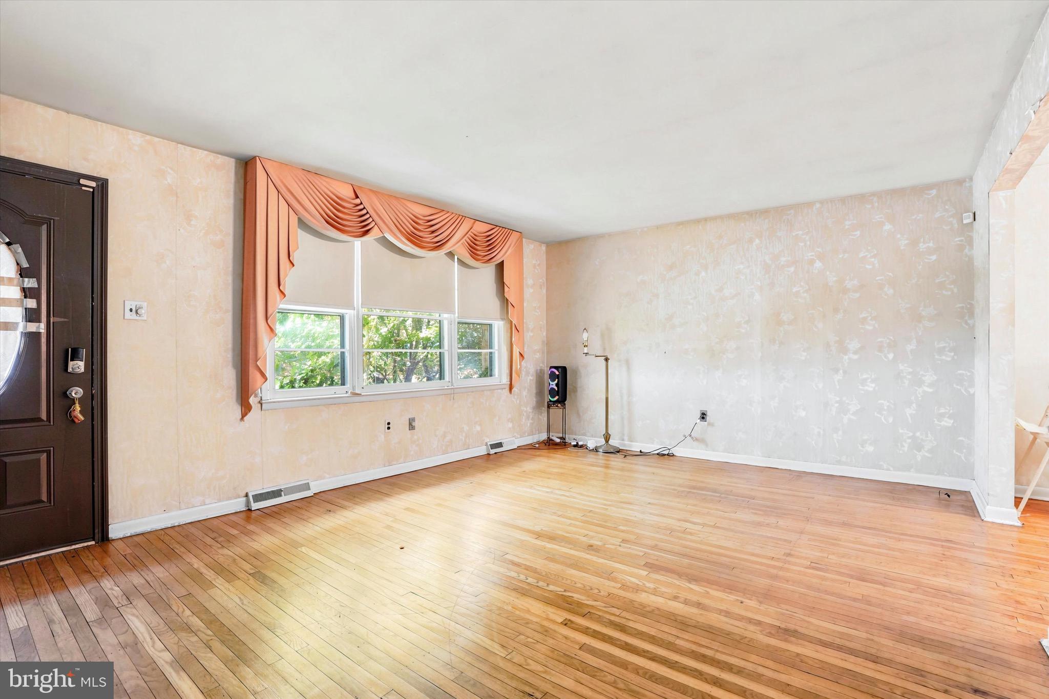GLENSIDE - Residential