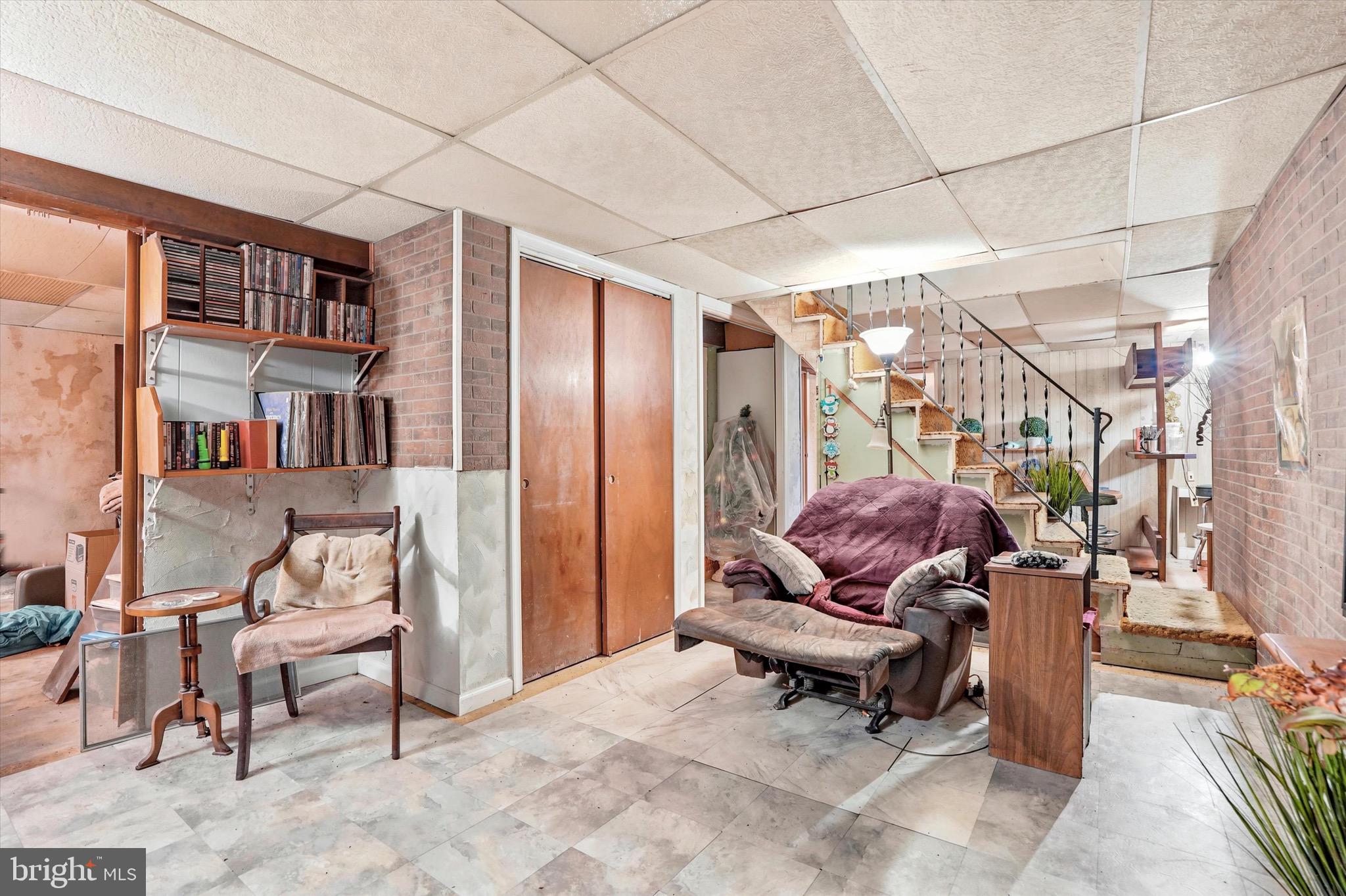 GLENSIDE - Residential