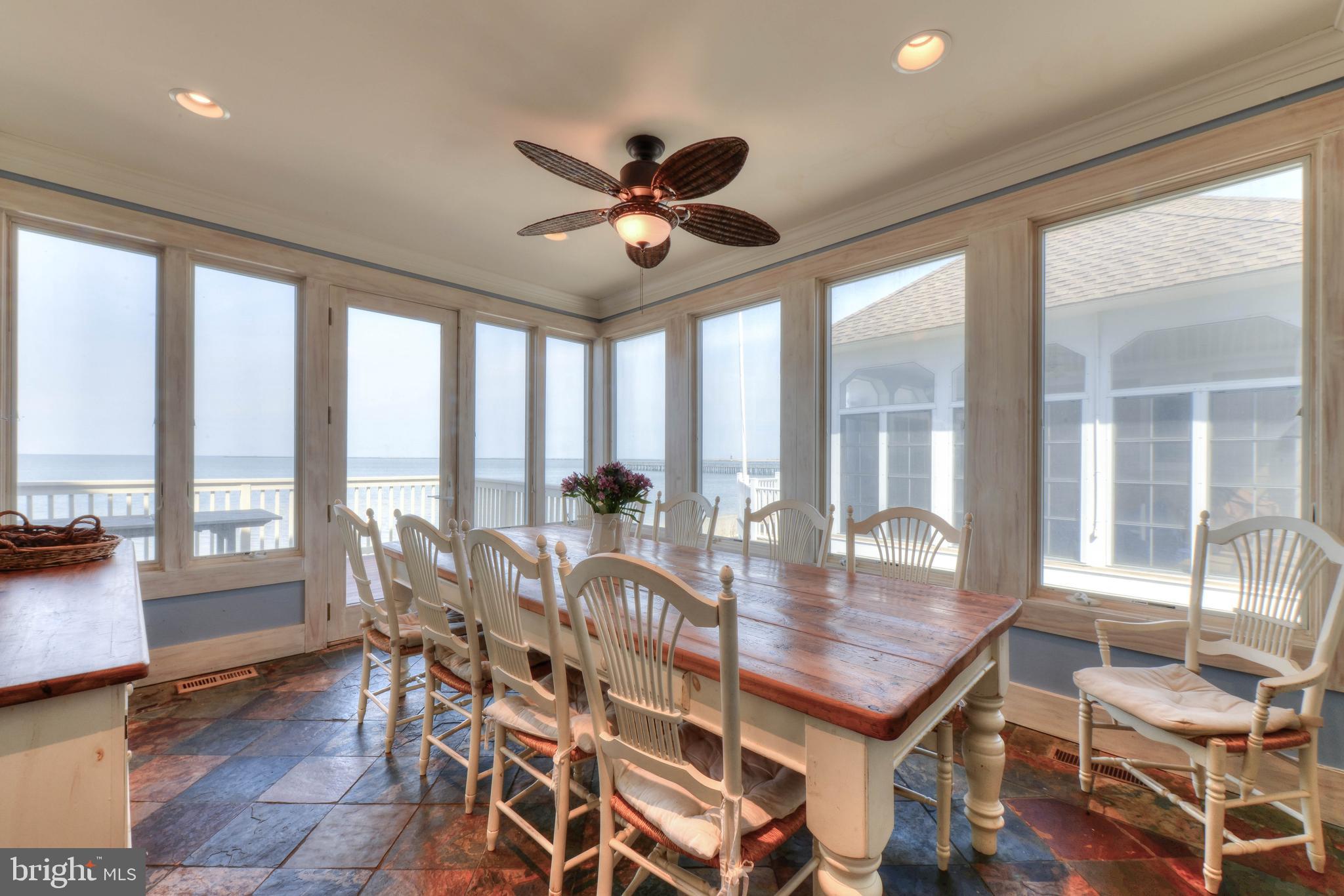 CAPE SHORES - Residential