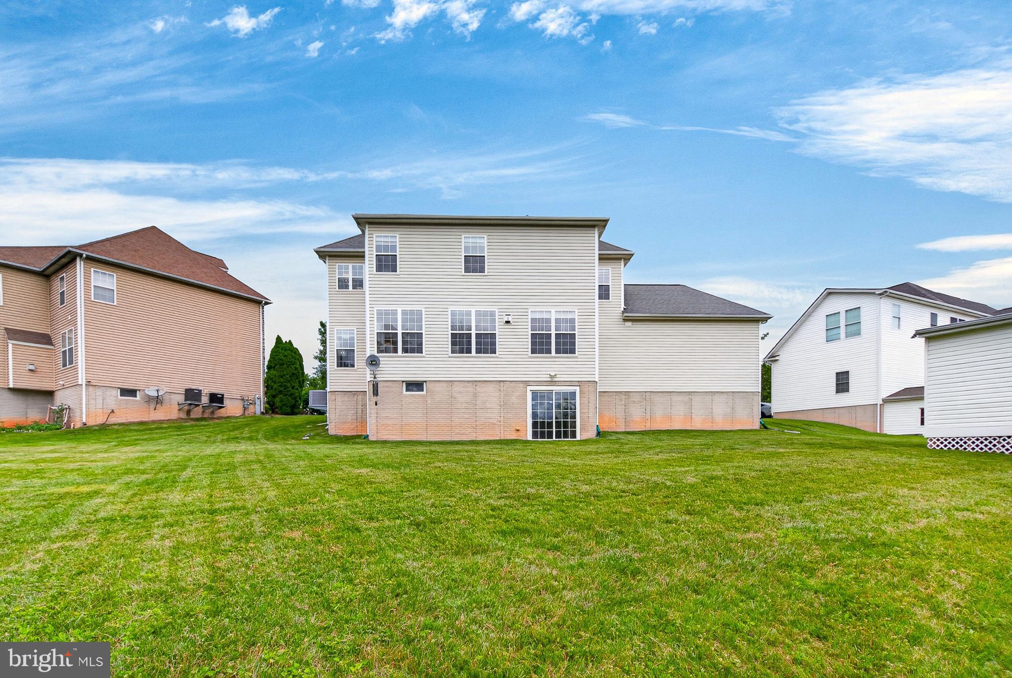 PERRY HALL - Residential