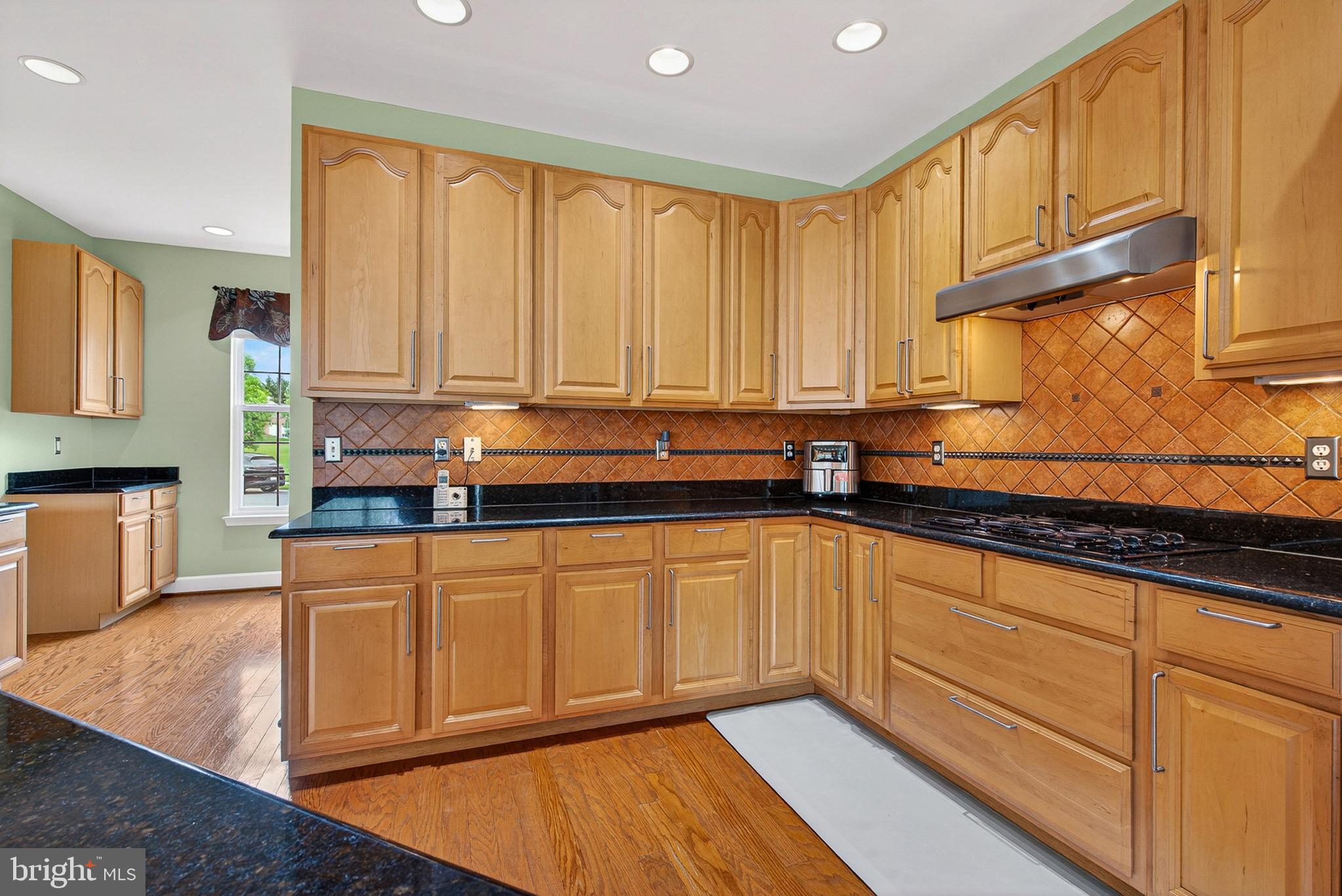 PERRY HALL - Residential