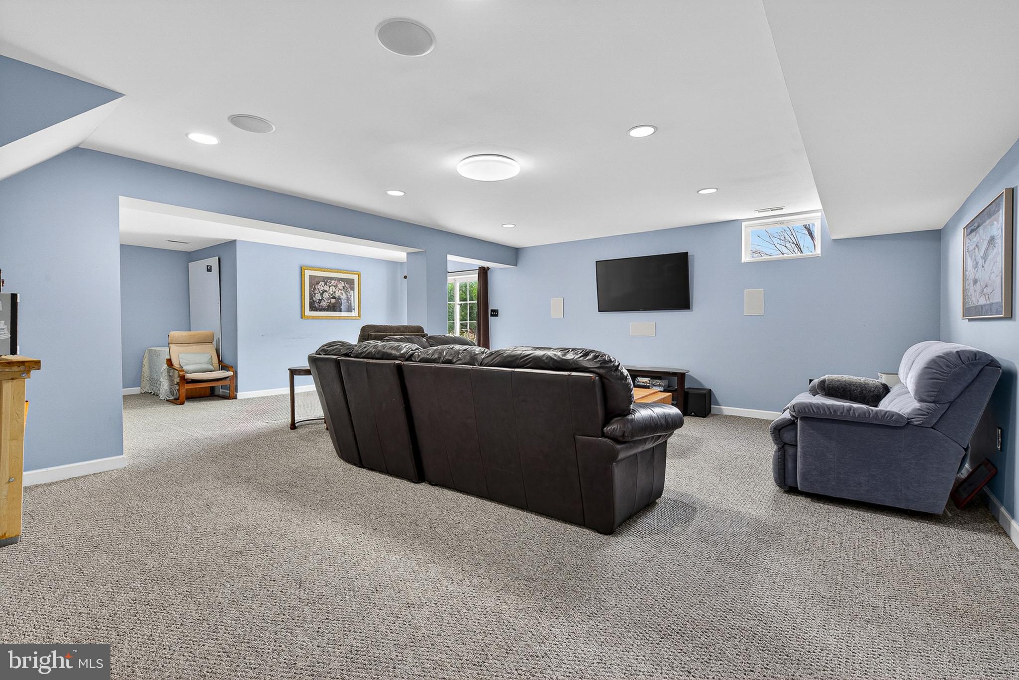 PERRY HALL - Residential