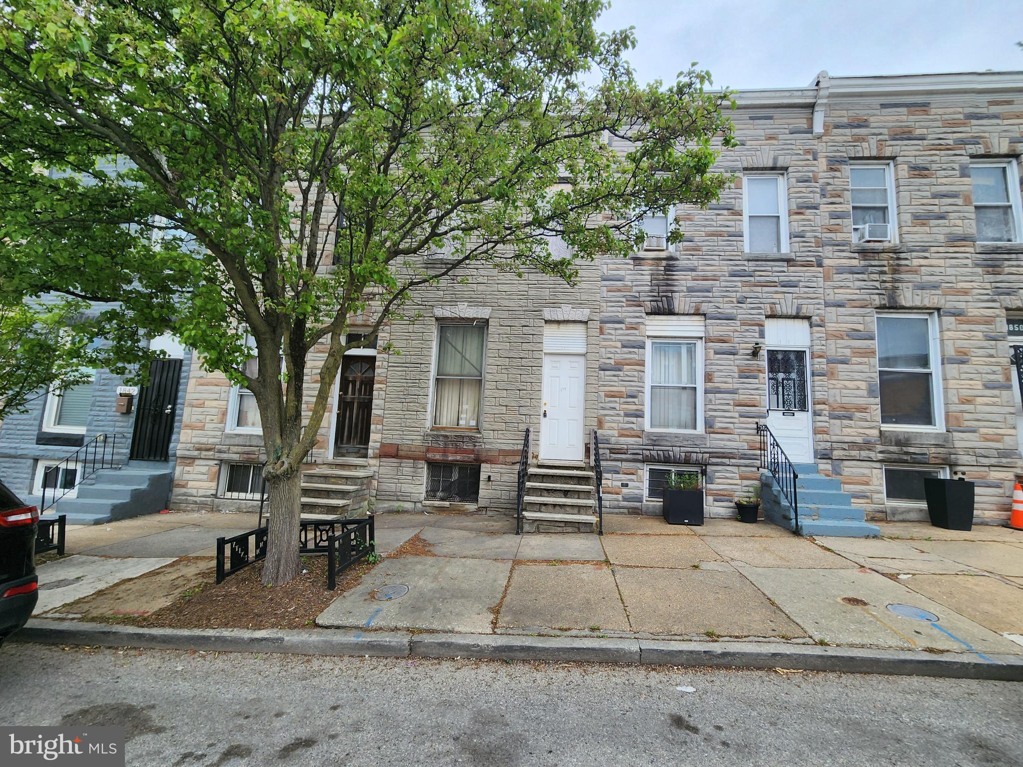 BROADWAY EAST - Residential