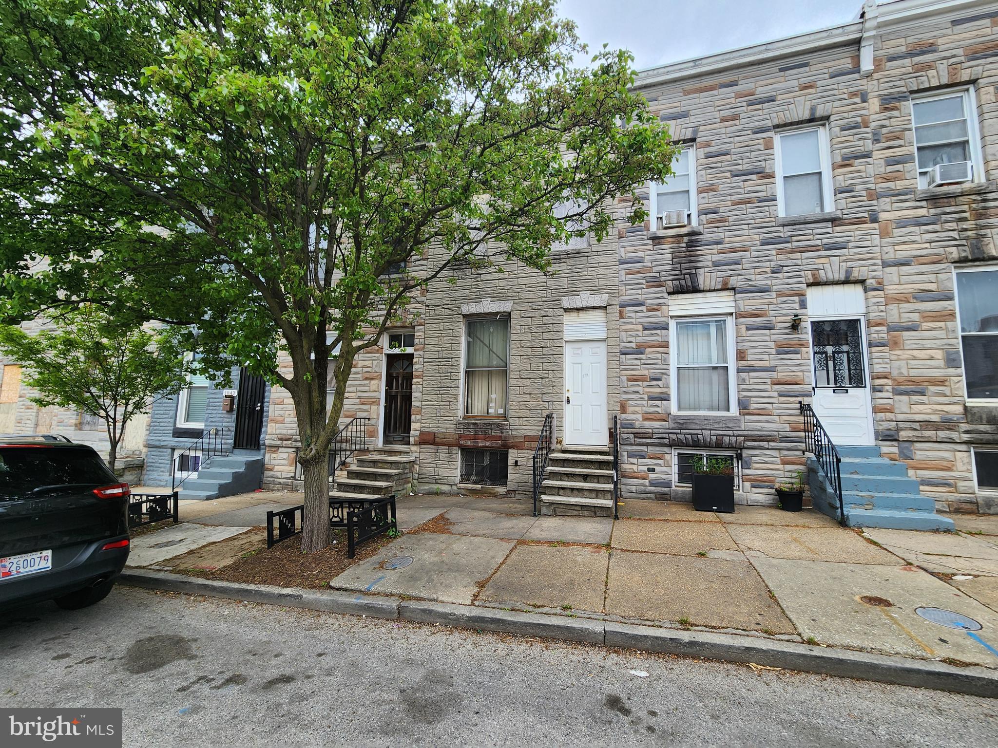 BROADWAY EAST - Residential