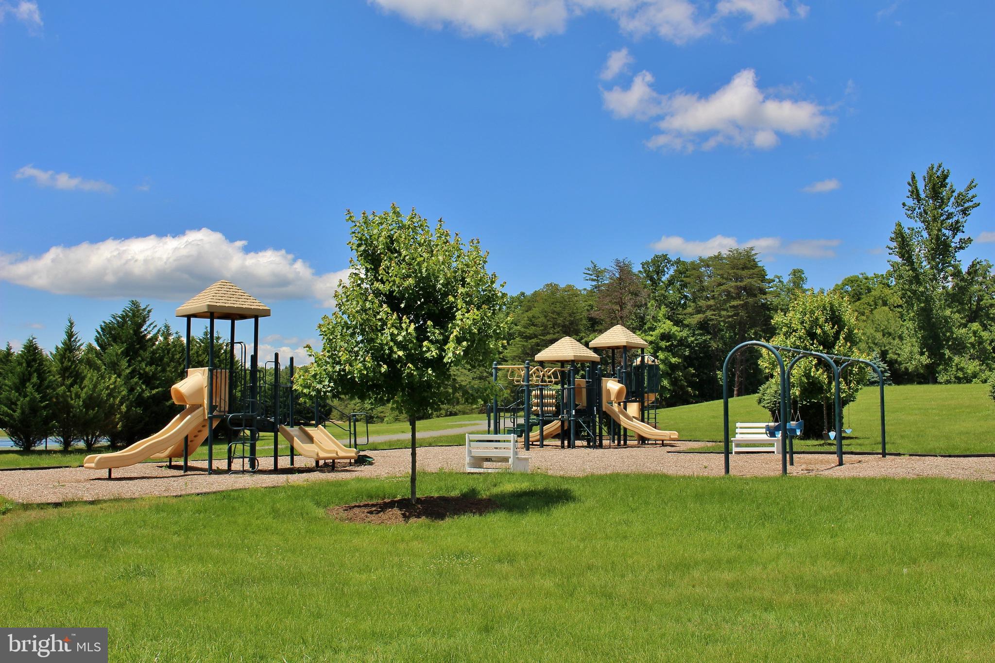 FAWN LAKE - Residential