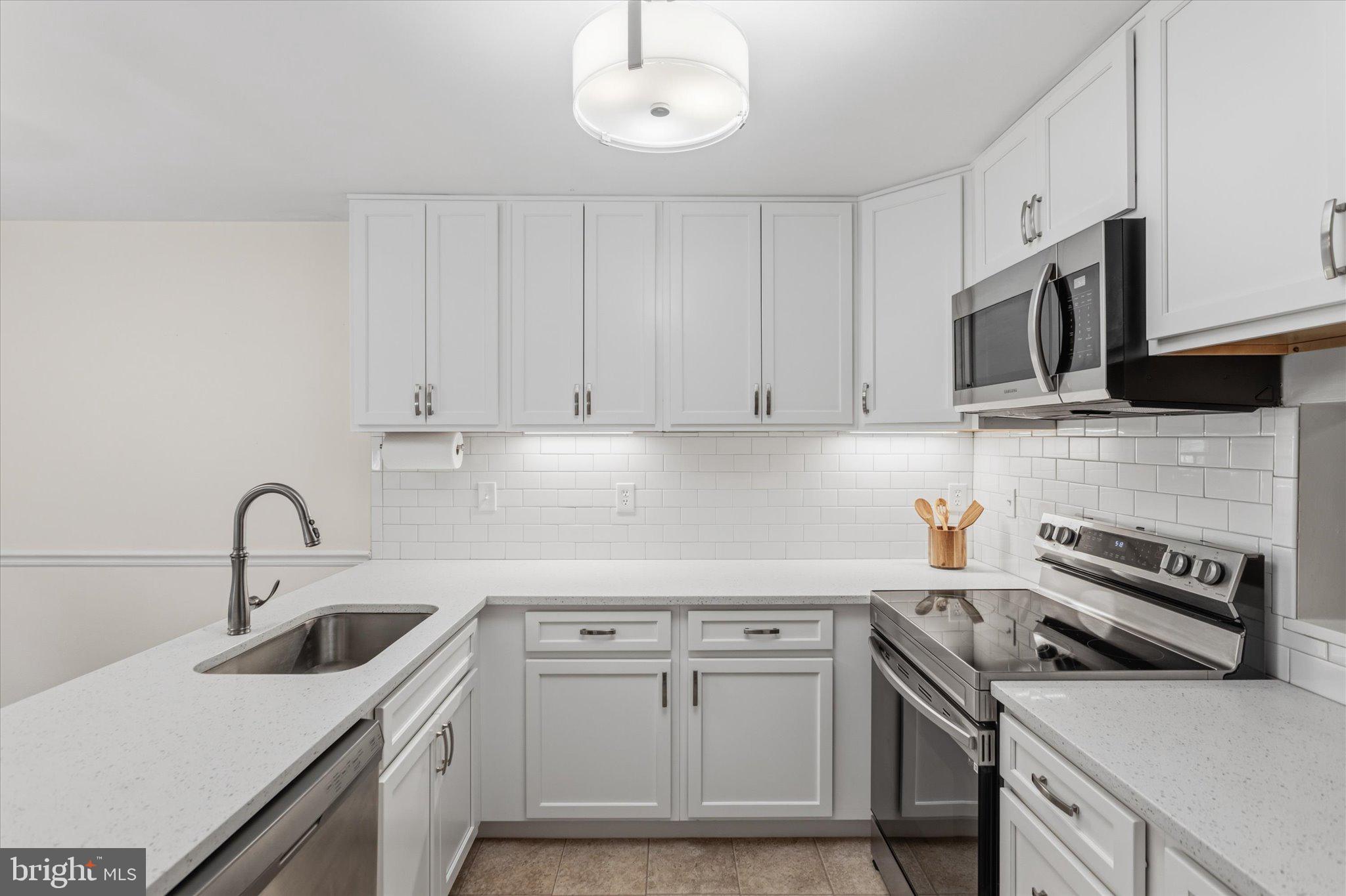KINGS CONTRIVANCE - Residential