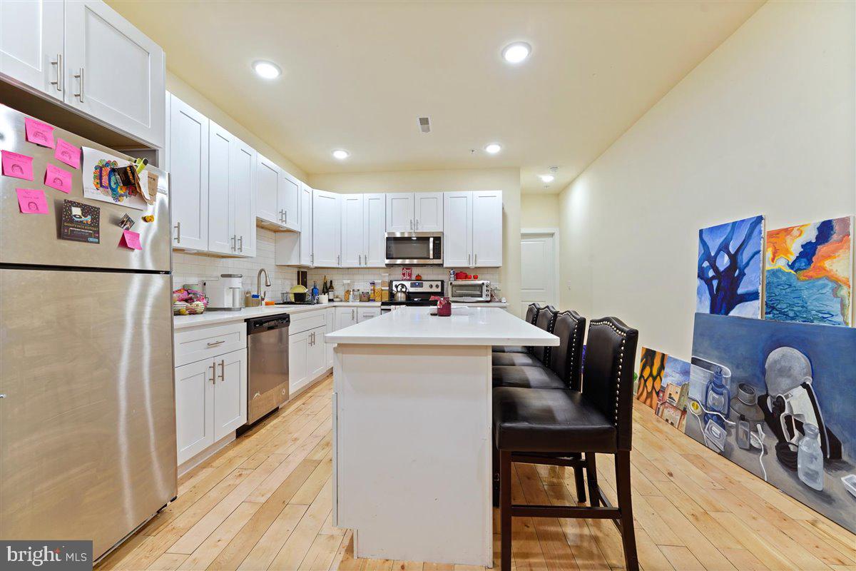 TEMPLE UNIVERSITY - Residential Lease
