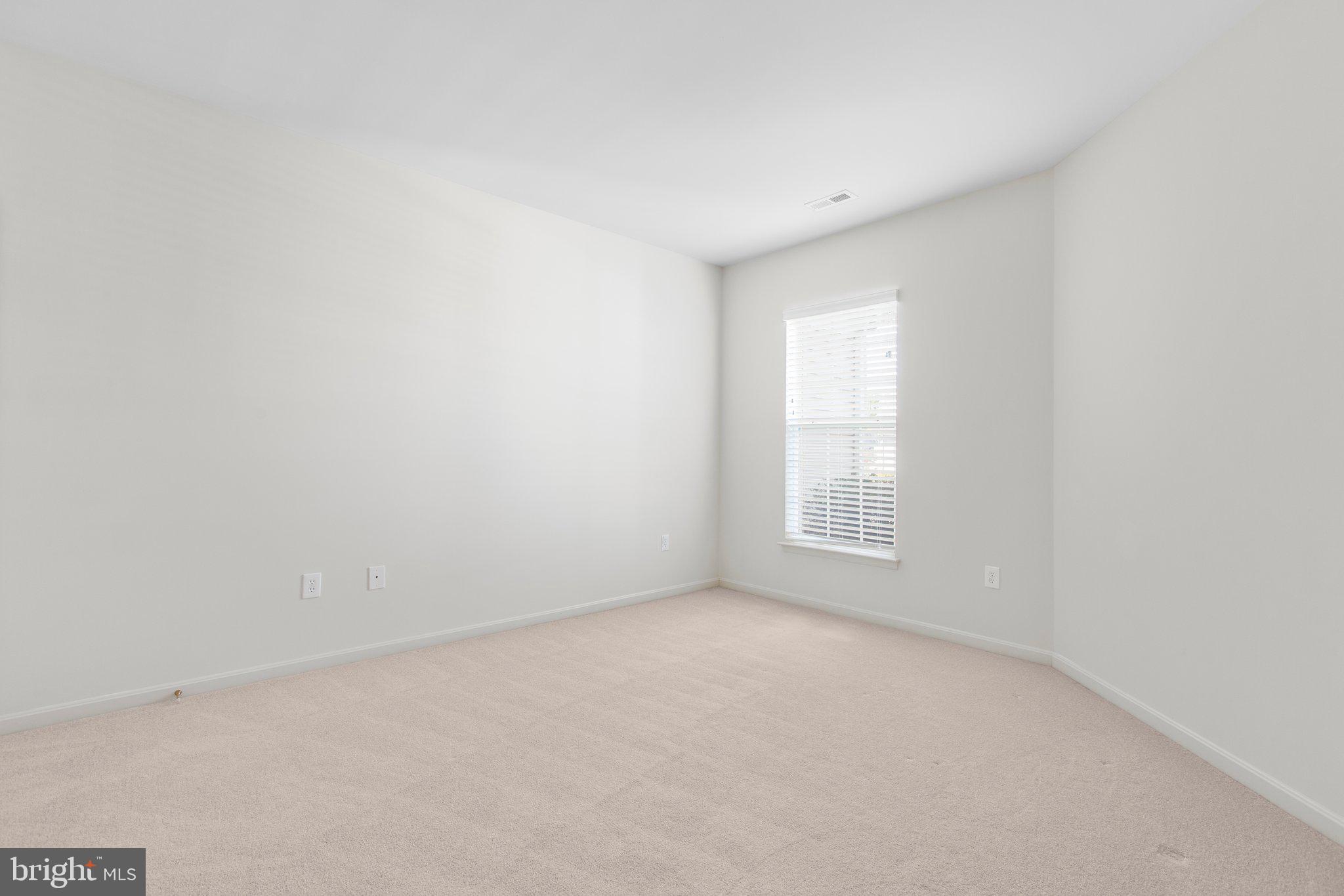 TURNBERRY EAST - Residential