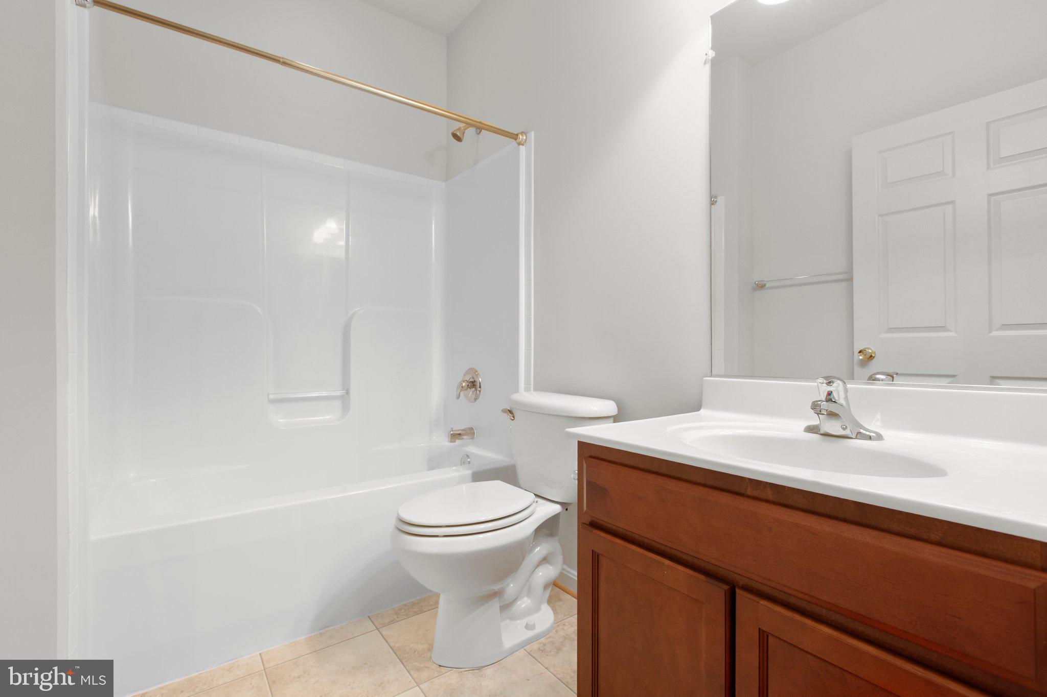 TURNBERRY EAST - Residential