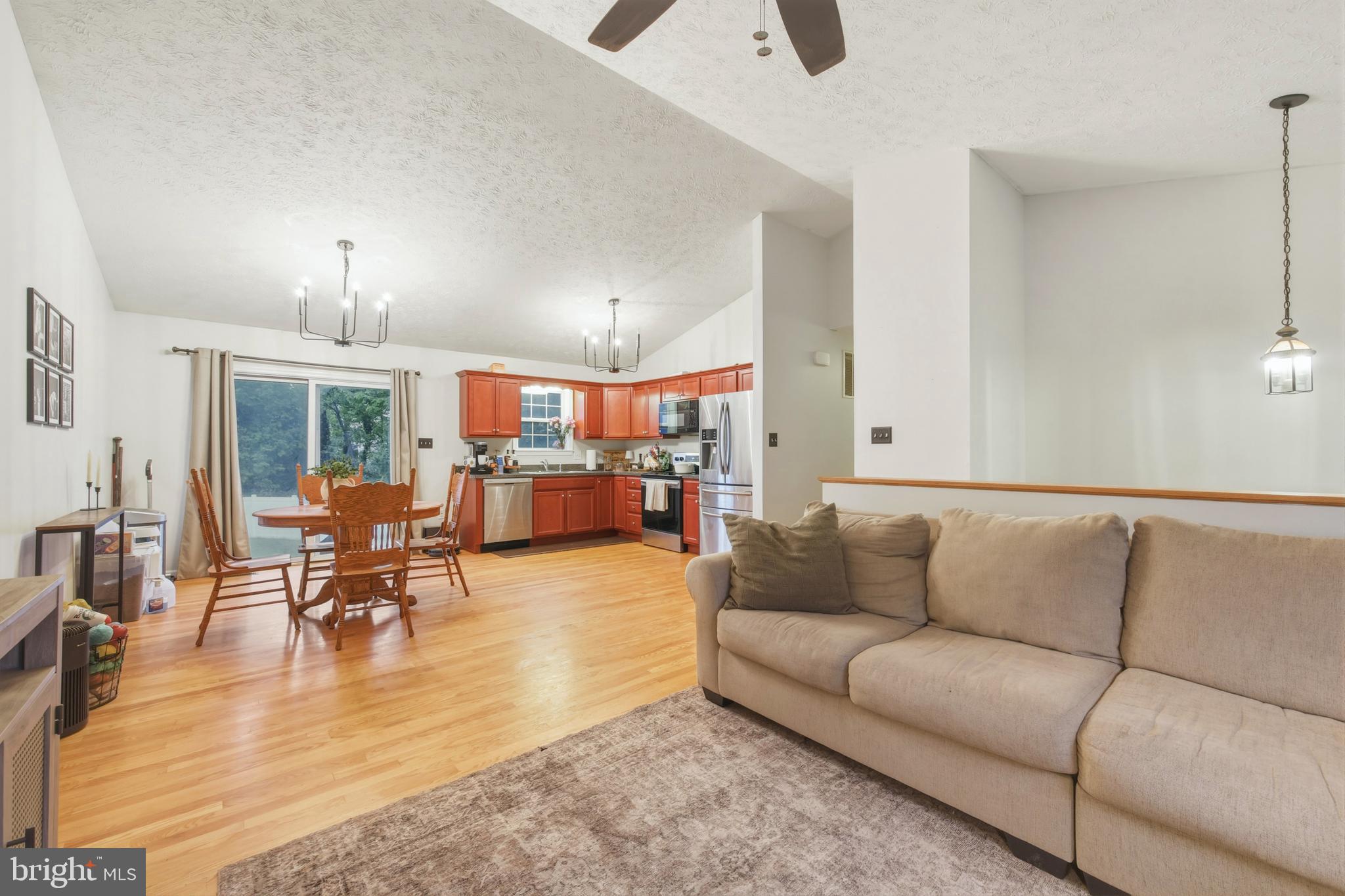 DAVIS STRASBURG - Residential
