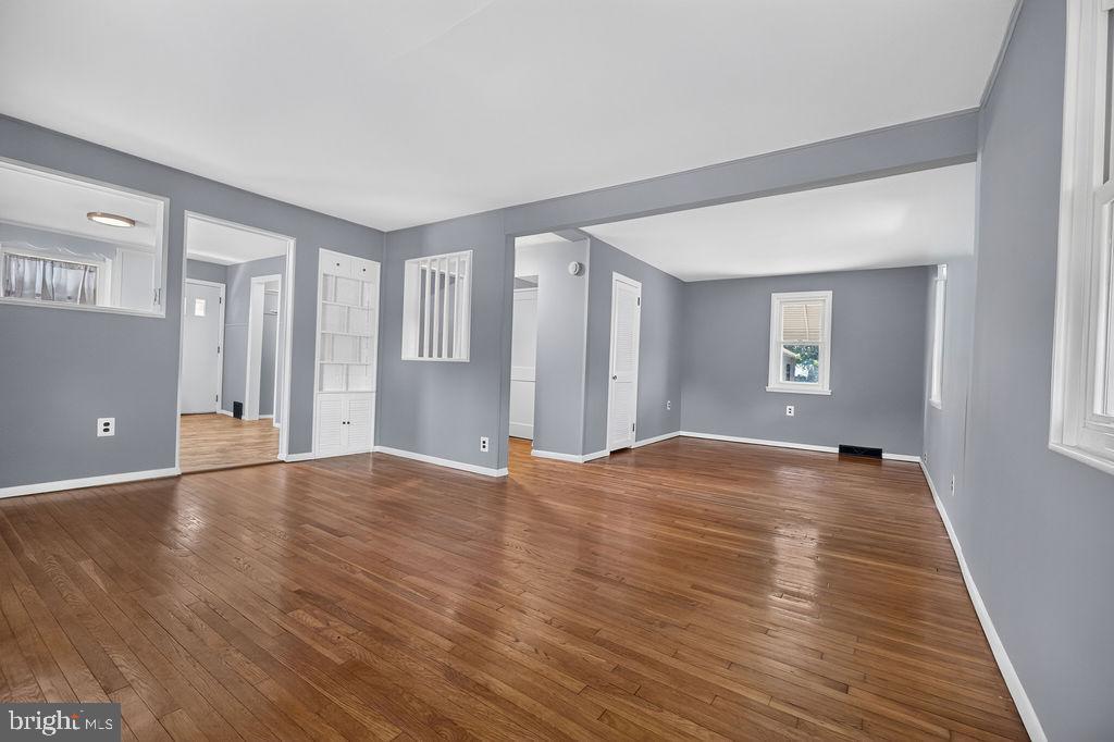 WILLOWBROOK - Residential