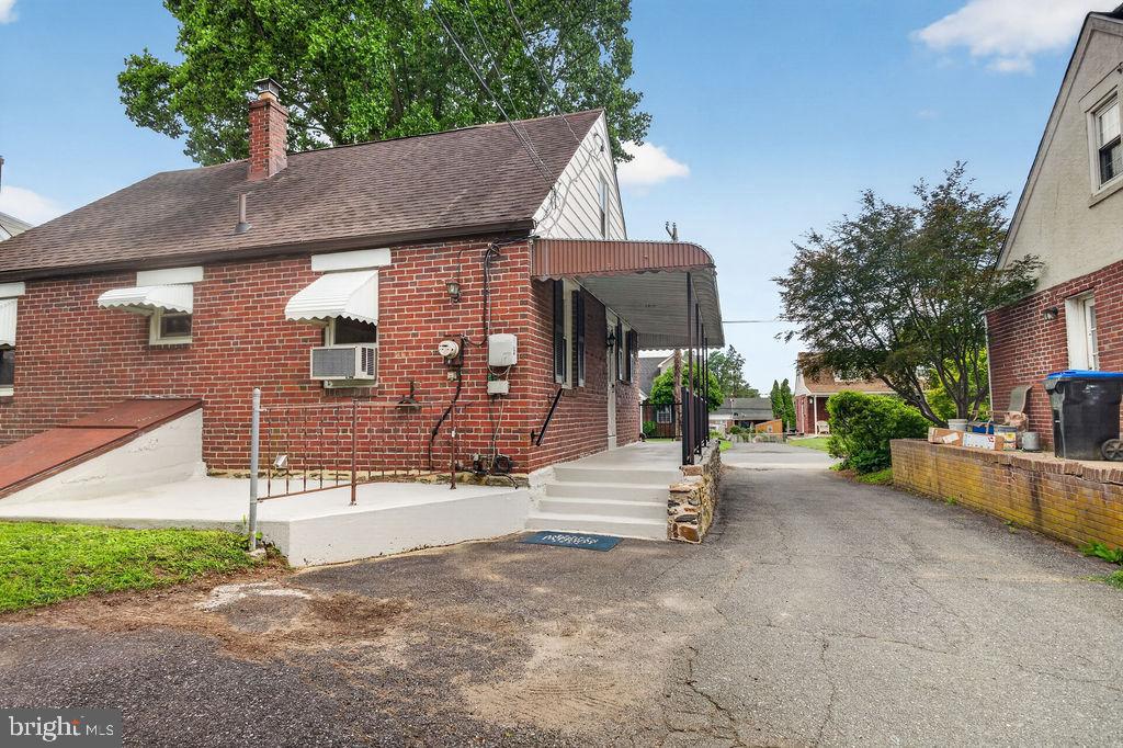 WILLOWBROOK - Residential