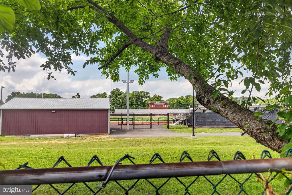 WILLOWBROOK - Residential