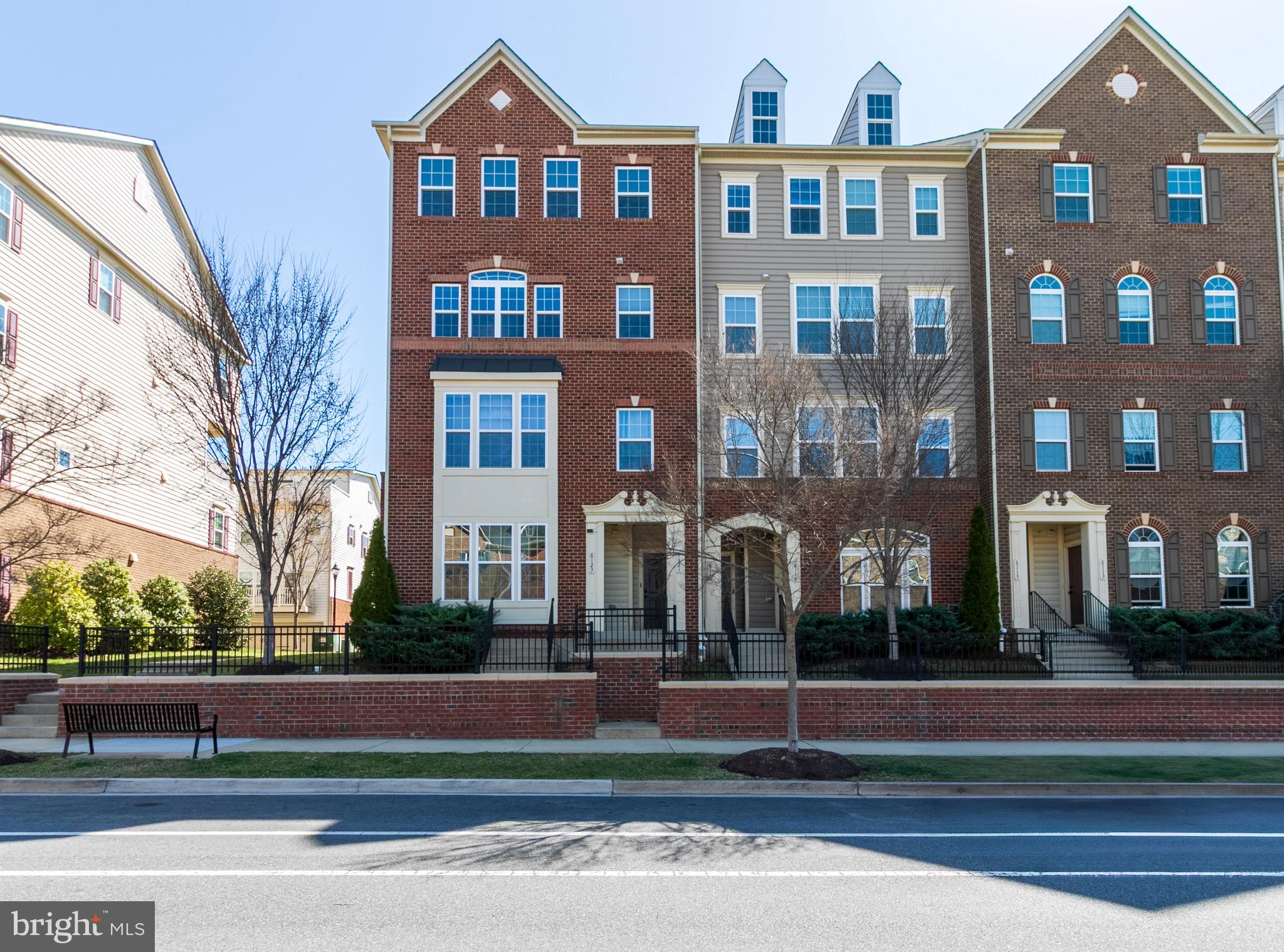 Price reduced......Stunning Top-Level Condo with Elegant Finishes!
Step into this beautifully maintained two-story top-level condo, which shows like a model home! Pride of ownership is evident throughout, from the brand-new, top-grade carpet leading upstairs to the spacious and sophisticated living room bathed in natural light from picturesque windows.
The open-concept design flows seamlessly into the designer kitchen, featuring stylish flooring, granite countertops, a custom backsplash, high-end cabinetry, and premium appliances—a dream for any home chef. Adjacent to the kitchen, the inviting family room creates the perfect space for entertaining or unwinding after a long day.
Upstairs, you'll find three generous bedrooms, including a luxurious primary suite with a dedicated sitting area, walk-in closets, and a spa-like en-suite bath. The convenience of a same-floor laundry room makes everyday living effortless.
The rear-entry garage accommodates one vehicle, with an additional driveway parking space. Enjoy the community’s beautiful common areas, perfect for outdoor exercise and neighborly gatherings.
This exceptional home is move-in ready and won’t last long—schedule your showing today!