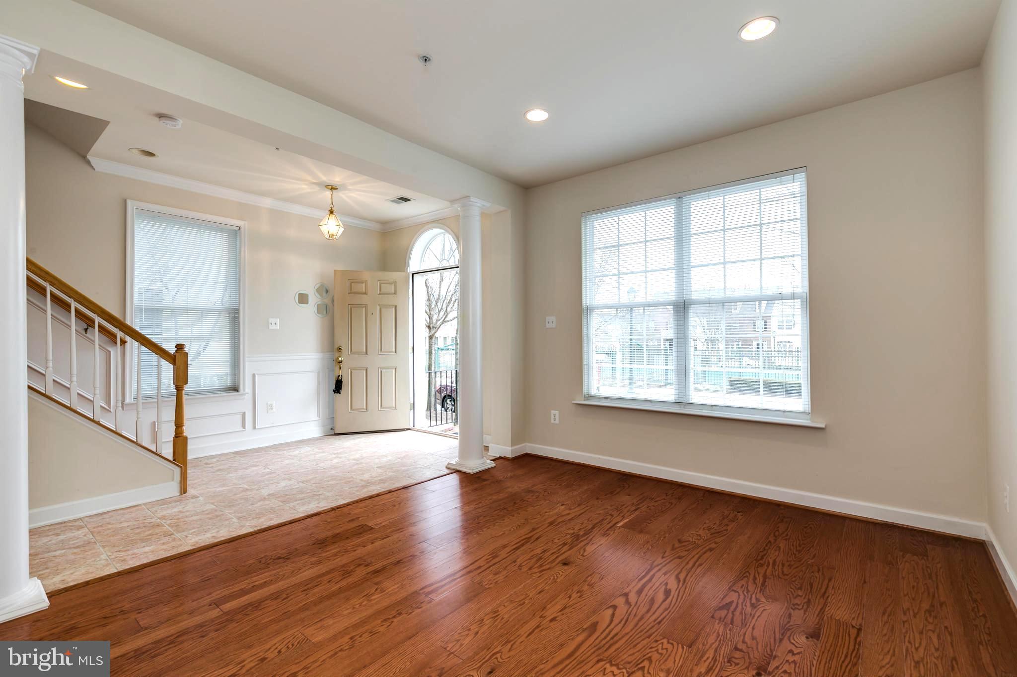 KING FARM BAILEYS COMMON - Residential Lease