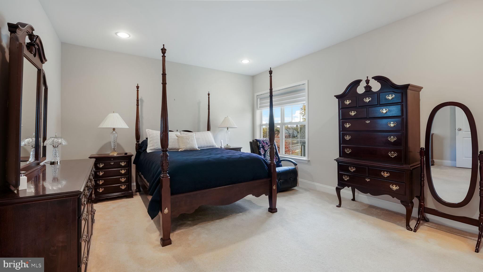 WARRINGTON GLEN - Residential