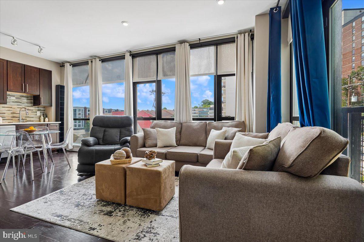 DOWNTOWN SILVER SPRING - Residential