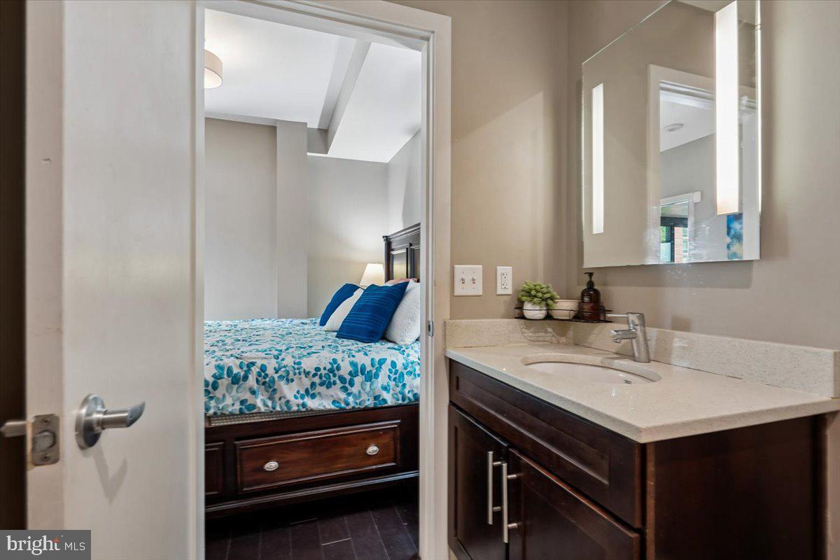 DOWNTOWN SILVER SPRING - Residential