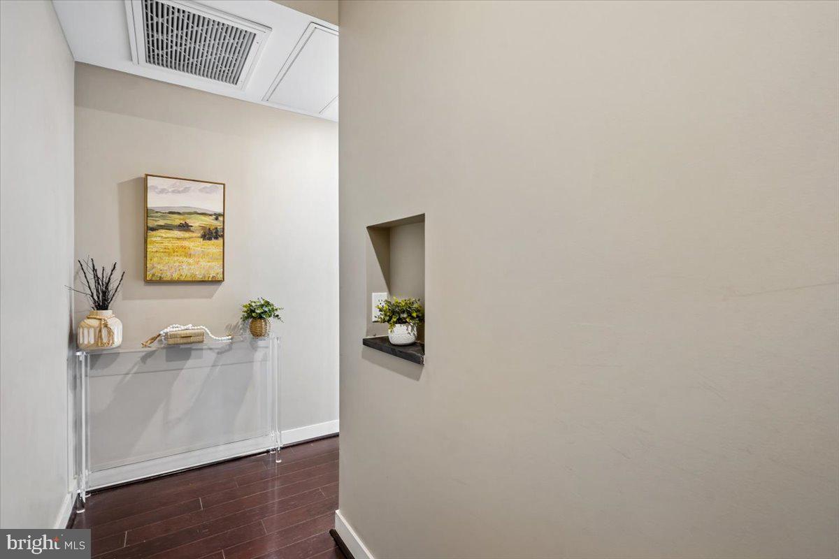 DOWNTOWN SILVER SPRING - Residential