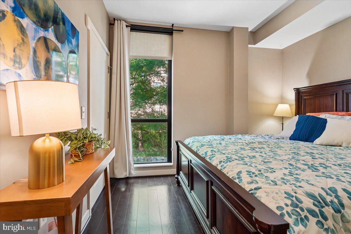 DOWNTOWN SILVER SPRING - Residential