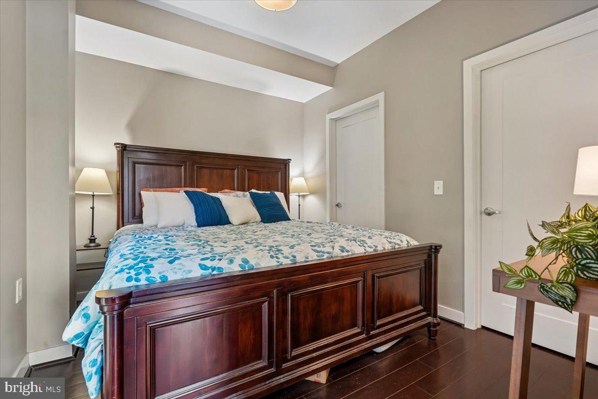 DOWNTOWN SILVER SPRING - Residential