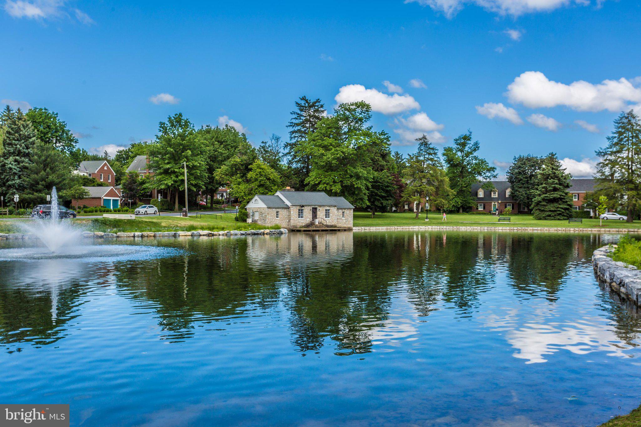 NORTH POINTE - Residential