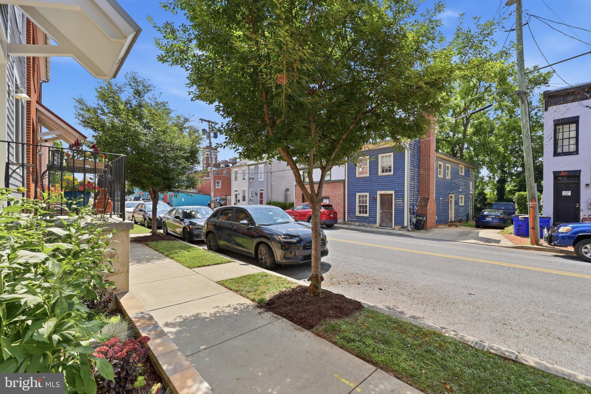 NORTH POINTE - Residential