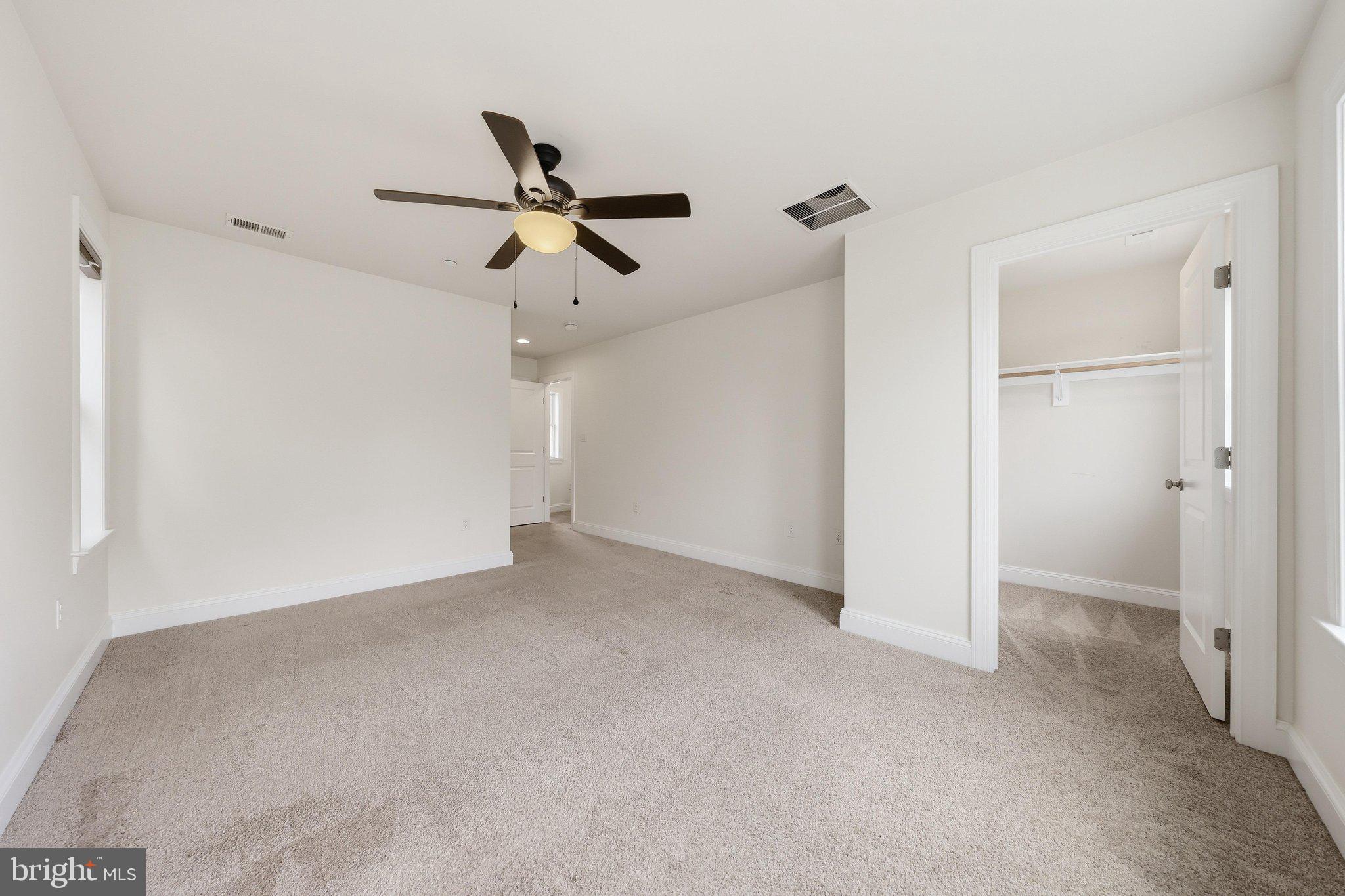 NORTH POINTE - Residential